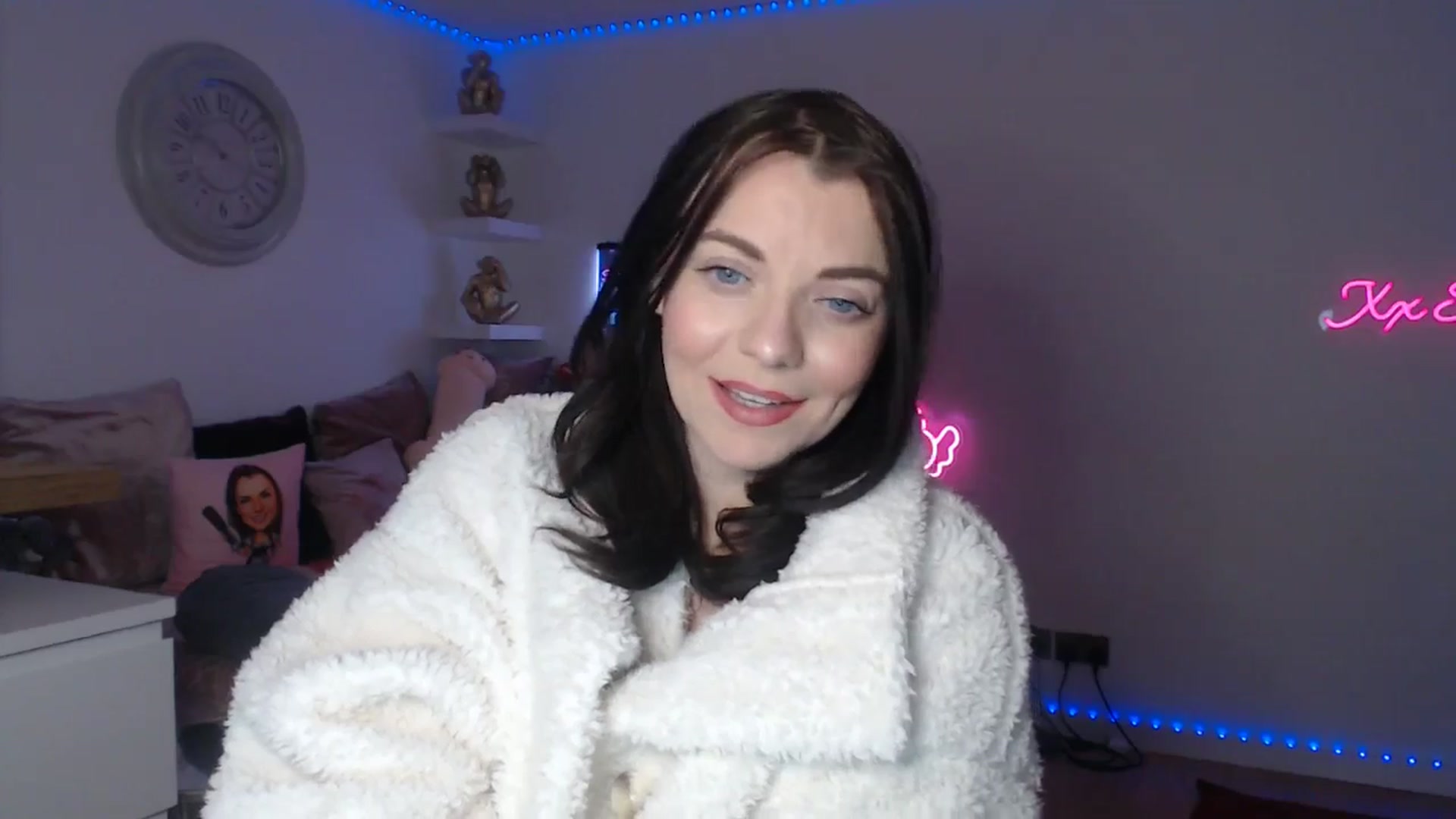 Gallery image thumbnail from innocentSamx's myfreecams stream on, 03/11/2025, 14:15 image 13 of 20
