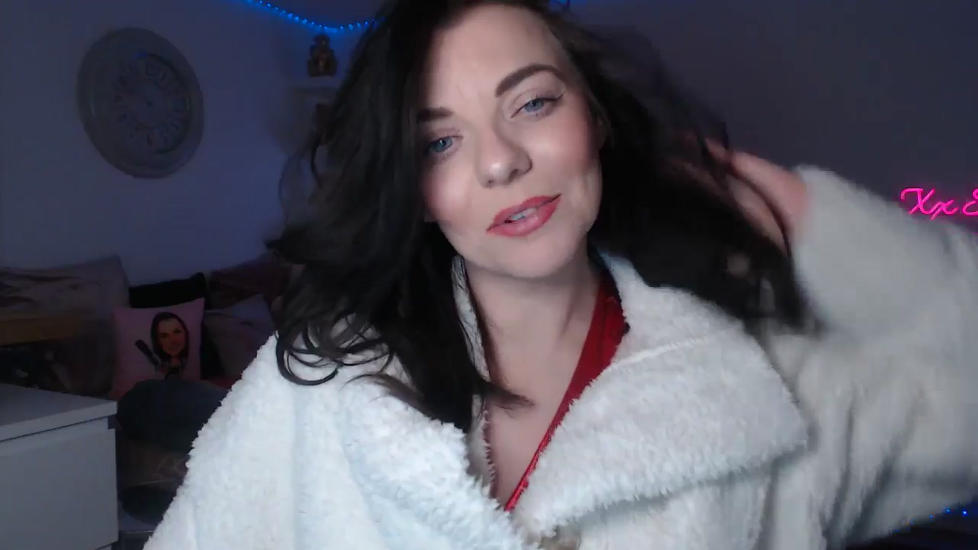 Gallery image thumbnail from innocentSamx's myfreecams stream on, 03/11/2025, 14:15 image 14 of 20