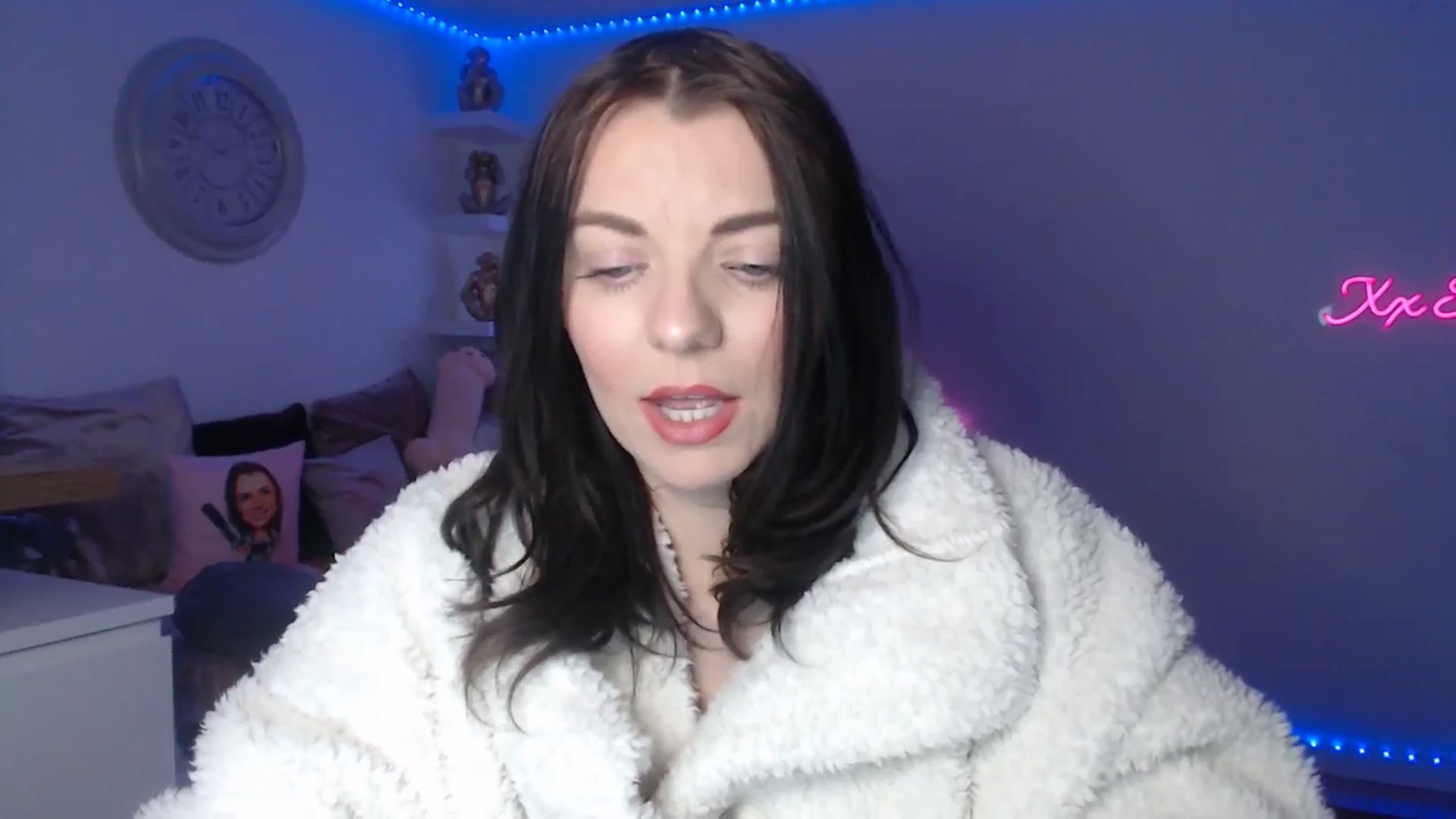 Gallery image thumbnail from innocentSamx's myfreecams stream on, 03/11/2025, 14:15 image 5 of 20