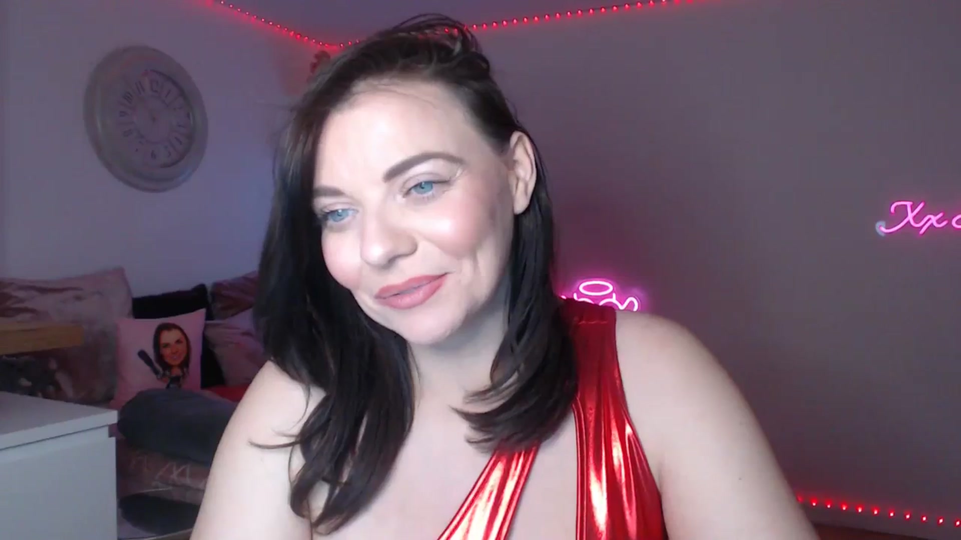 Gallery image thumbnail from innocentSamx's myfreecams stream on, 03/11/2025, 15:16 image 2 of 20
