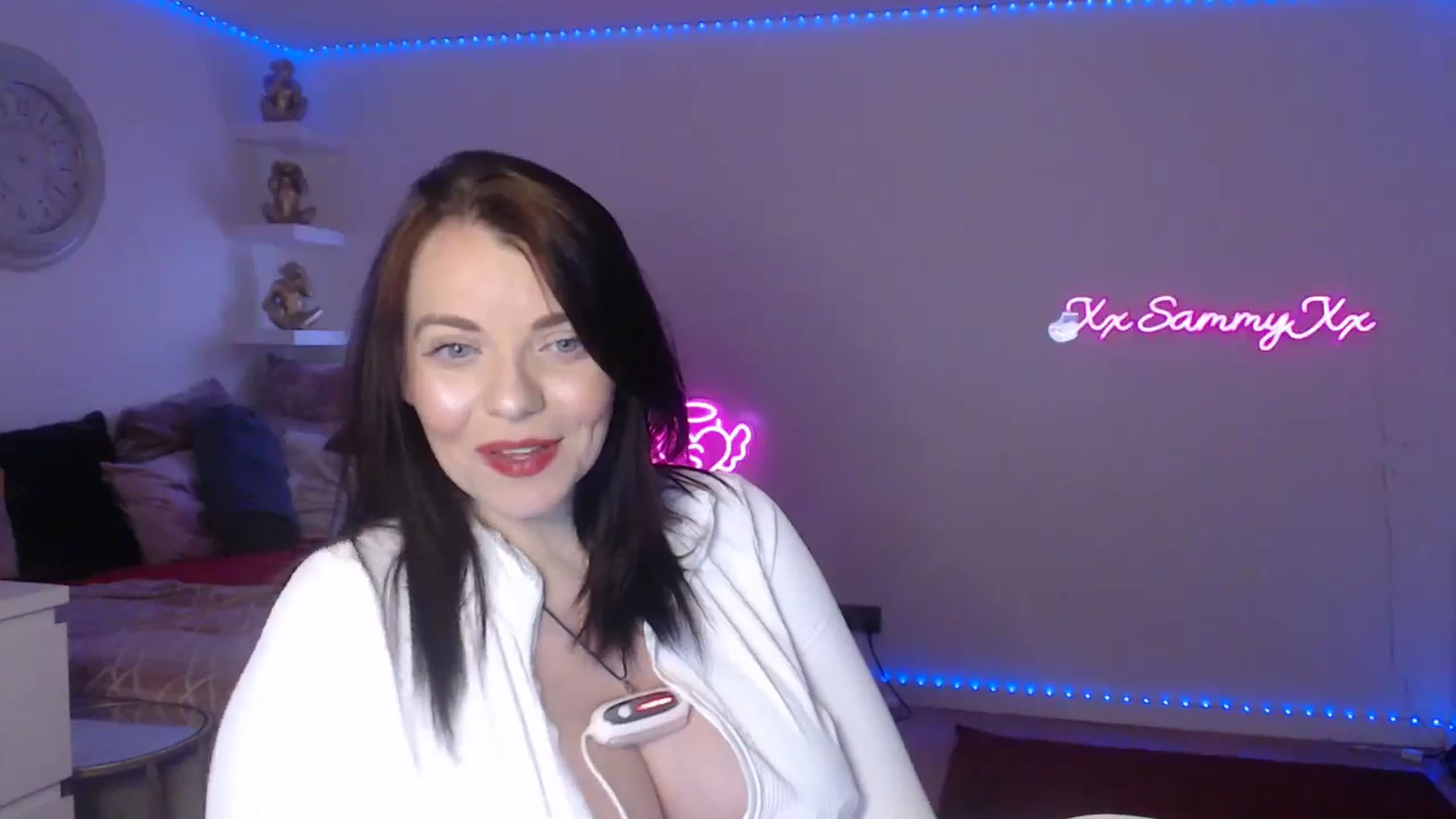 Gallery image thumbnail from innocentSamx's myfreecams stream on, 03/12/2025, 16:45 image 2 of 20