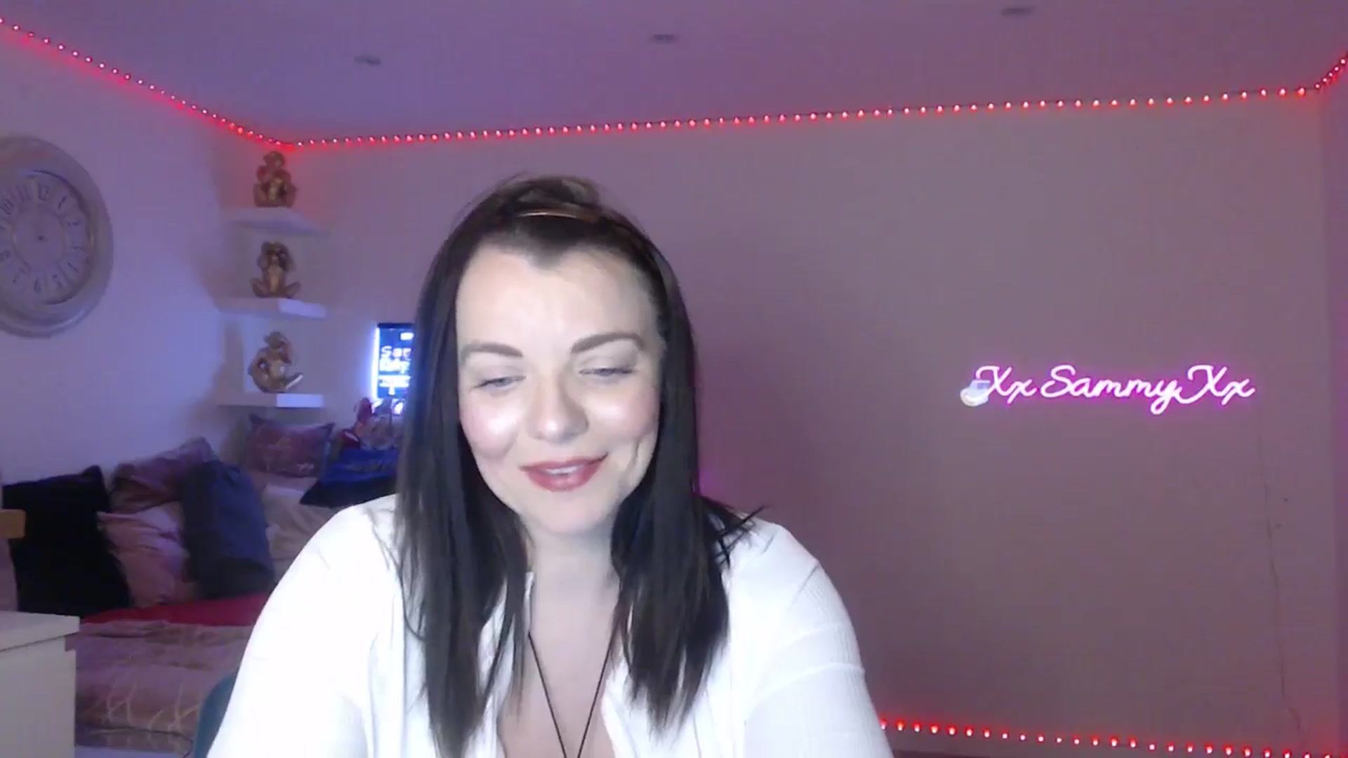 Gallery image thumbnail from innocentSamx's myfreecams stream on, 03/12/2025, 16:45 image 12 of 20