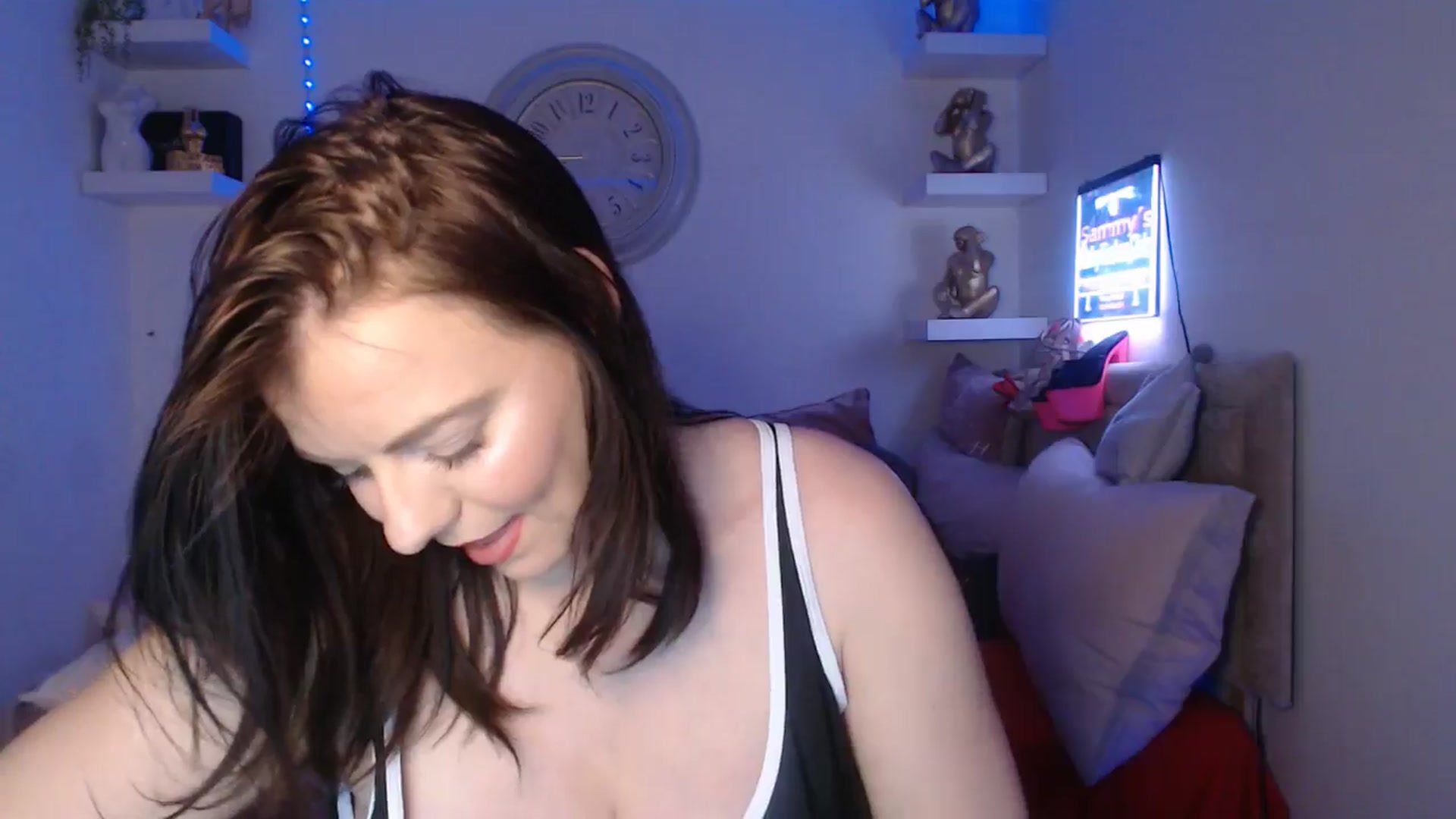 Gallery image thumbnail from innocentSamx's myfreecams stream on, 03/15/2025, 13:39 image 9 of 20