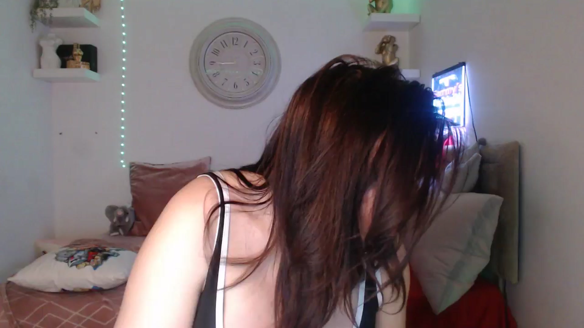 Gallery image thumbnail from innocentSamx's myfreecams stream on, 03/15/2025, 13:39 image 10 of 20