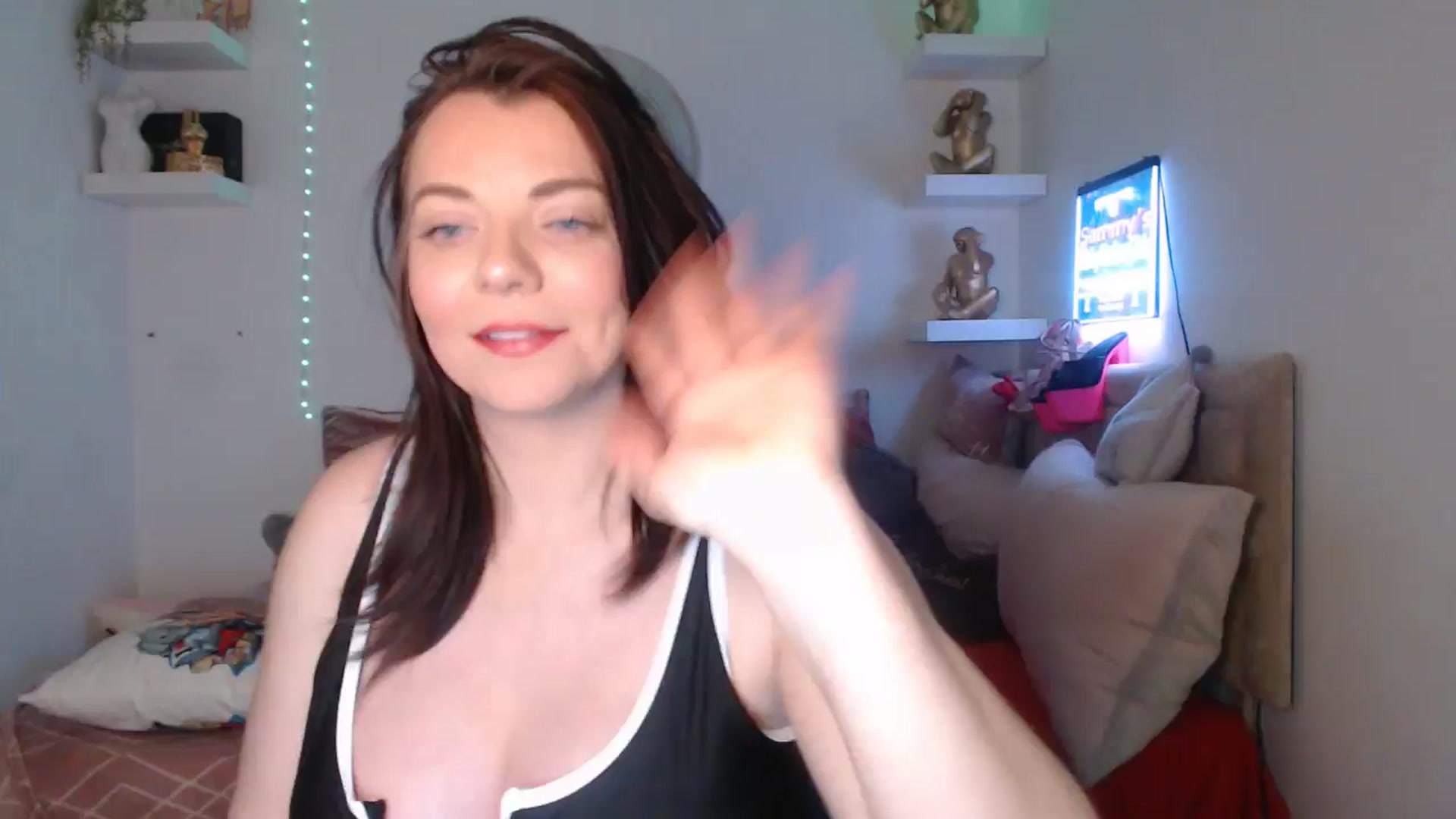 Gallery image thumbnail from innocentSamx's myfreecams stream on, 03/15/2025, 14:21 image 1 of 20