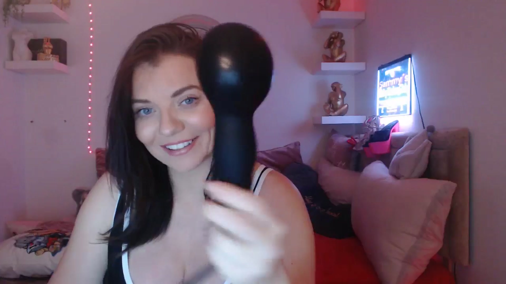Gallery image thumbnail from innocentSamx's myfreecams stream on, 03/15/2025, 15:50 image 8 of 20