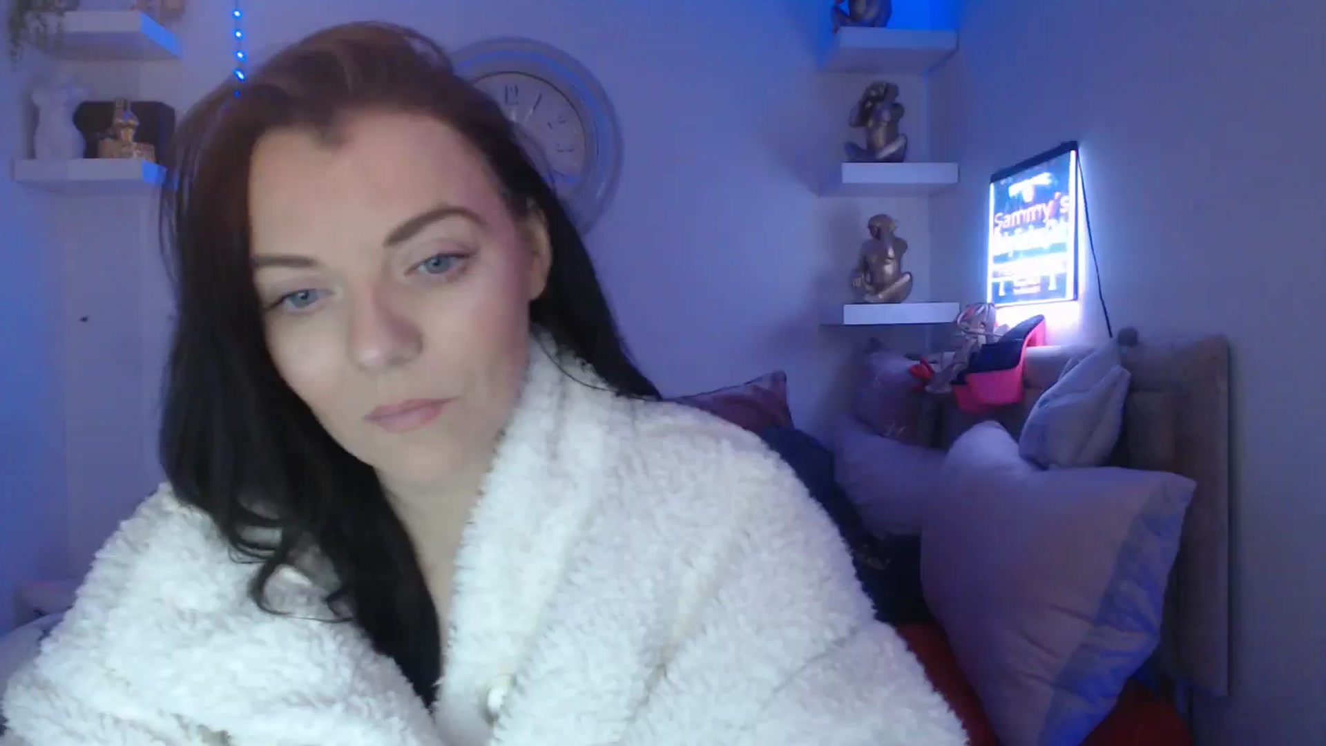 Gallery image thumbnail from innocentSamx's myfreecams stream on, 03/15/2025, 16:30 image 1 of 20