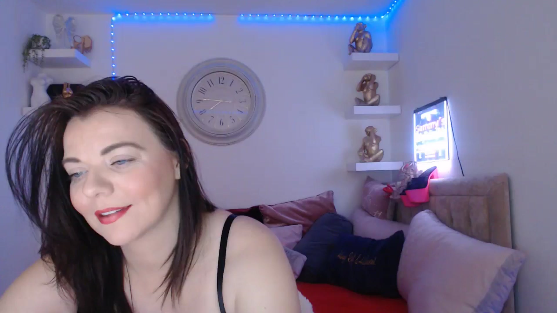 Gallery image thumbnail from innocentSamx's myfreecams stream on, 03/16/2025, 12:07 image 13 of 20