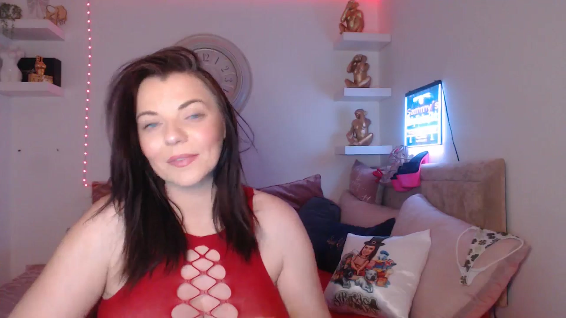 Gallery image thumbnail from innocentSamx's myfreecams stream on, 03/17/2025, 14:15 image 12 of 20