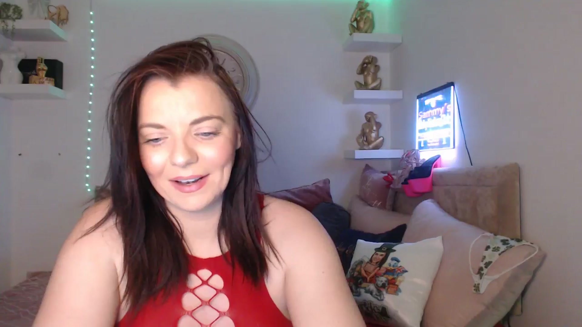 Gallery image thumbnail from innocentSamx's myfreecams stream on, 03/17/2025, 14:15 image 11 of 20
