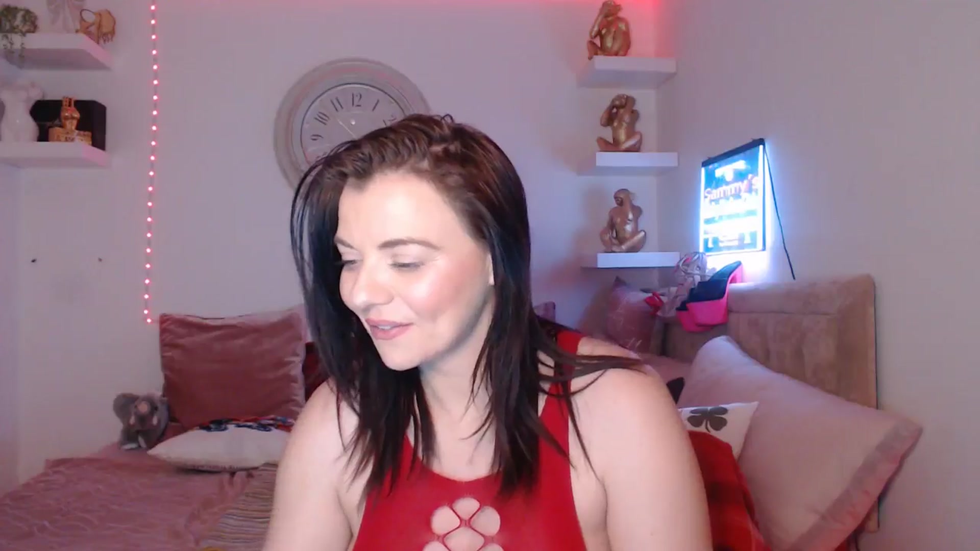 Gallery image thumbnail from innocentSamx's myfreecams stream on, 03/17/2025, 14:43 image 19 of 20