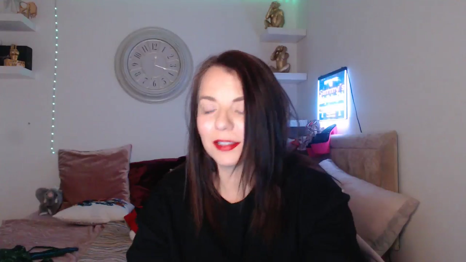 Gallery image thumbnail from innocentSamx's myfreecams stream on, 03/18/2025, 19:55 image 10 of 20