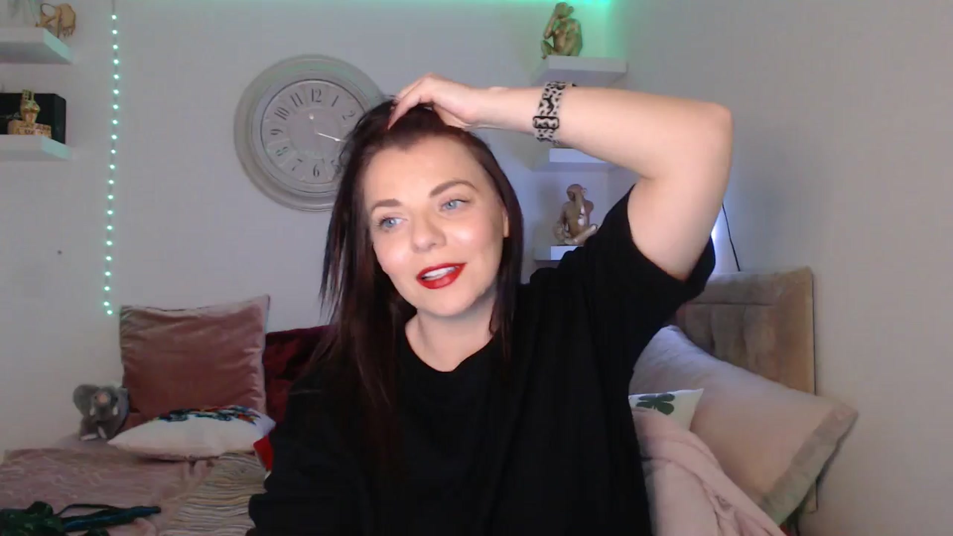 Gallery image thumbnail from innocentSamx's myfreecams stream on, 03/18/2025, 19:55 image 5 of 20