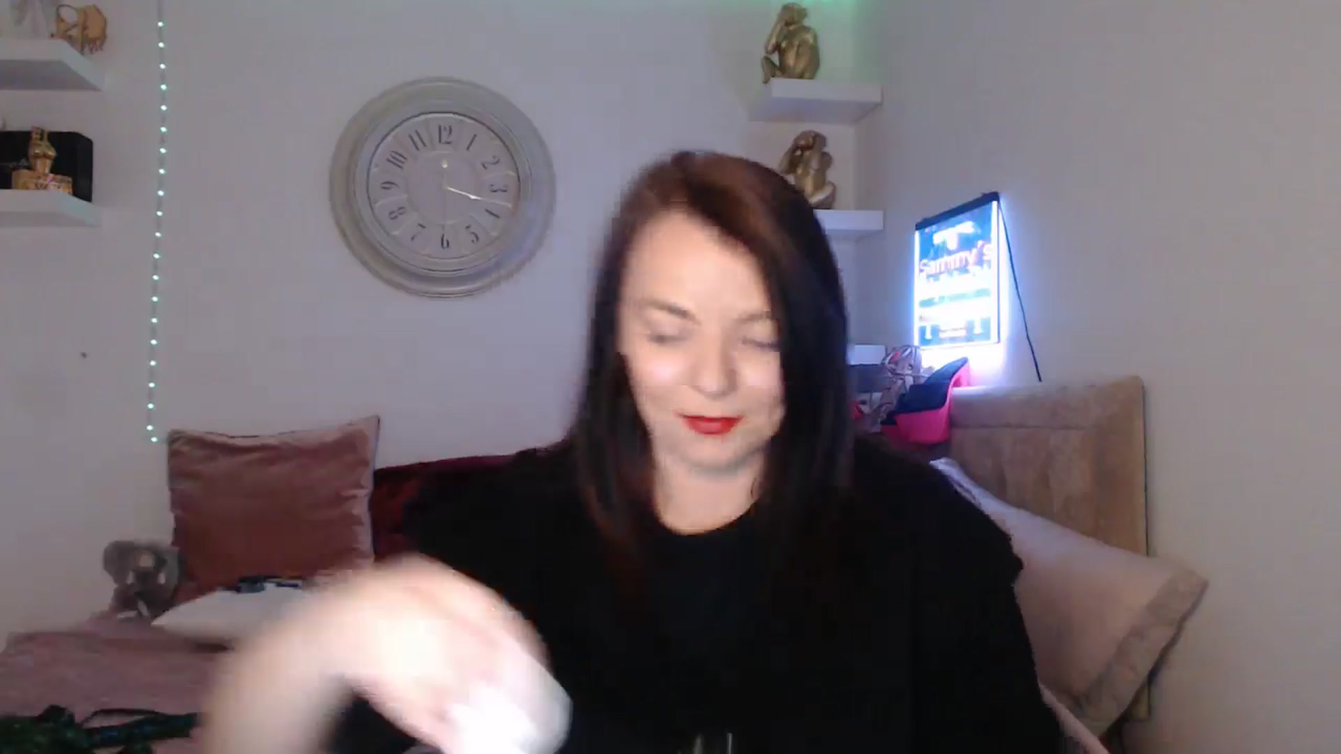 Gallery image thumbnail from innocentSamx's myfreecams stream on, 03/18/2025, 19:55 image 8 of 20