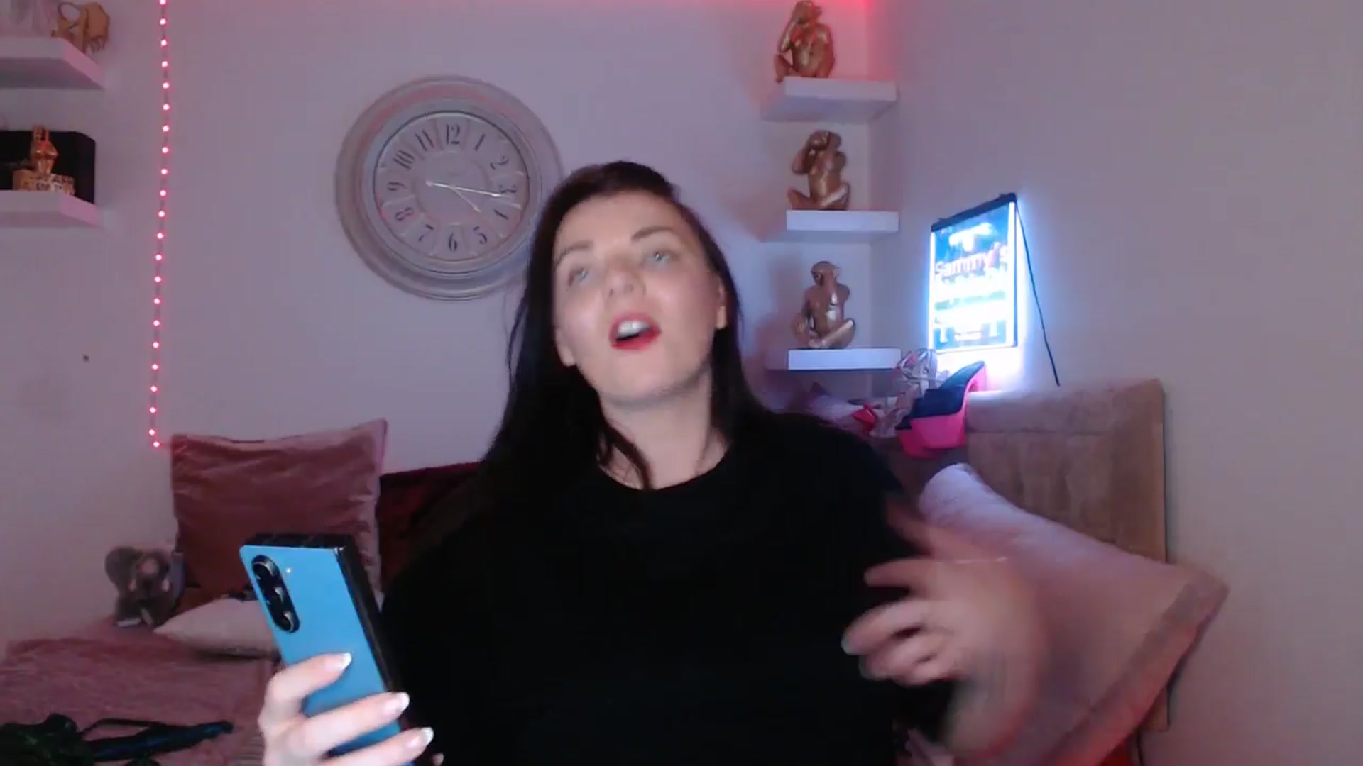 Gallery image thumbnail from innocentSamx's myfreecams stream on, 03/18/2025, 20:35 image 18 of 20
