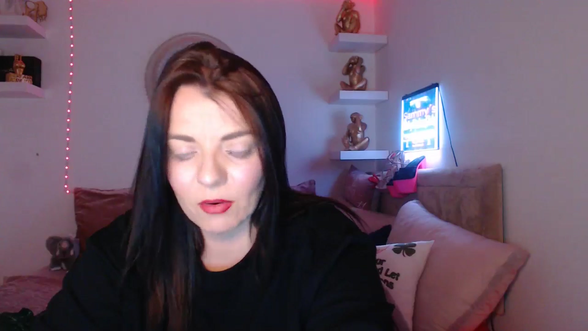 Gallery image thumbnail from innocentSamx's myfreecams stream on, 03/18/2025, 20:35 image 16 of 20