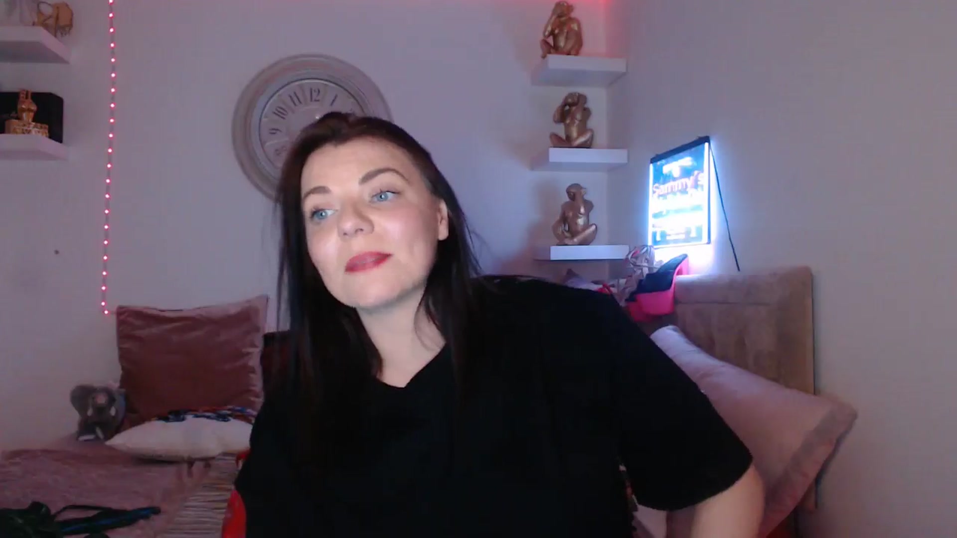Gallery image thumbnail from innocentSamx's myfreecams stream on, 03/18/2025, 20:57 image 3 of 20