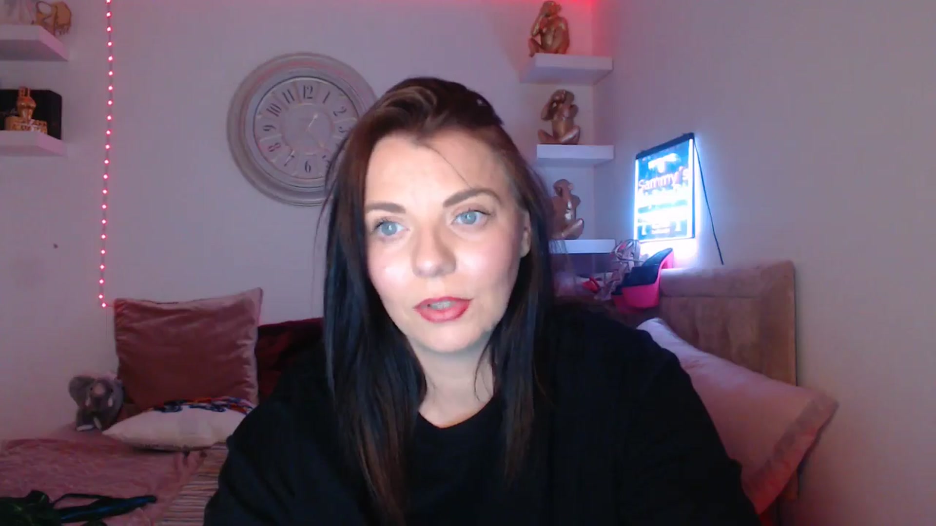 Gallery image thumbnail from innocentSamx's myfreecams stream on, 03/18/2025, 20:57 image 9 of 20