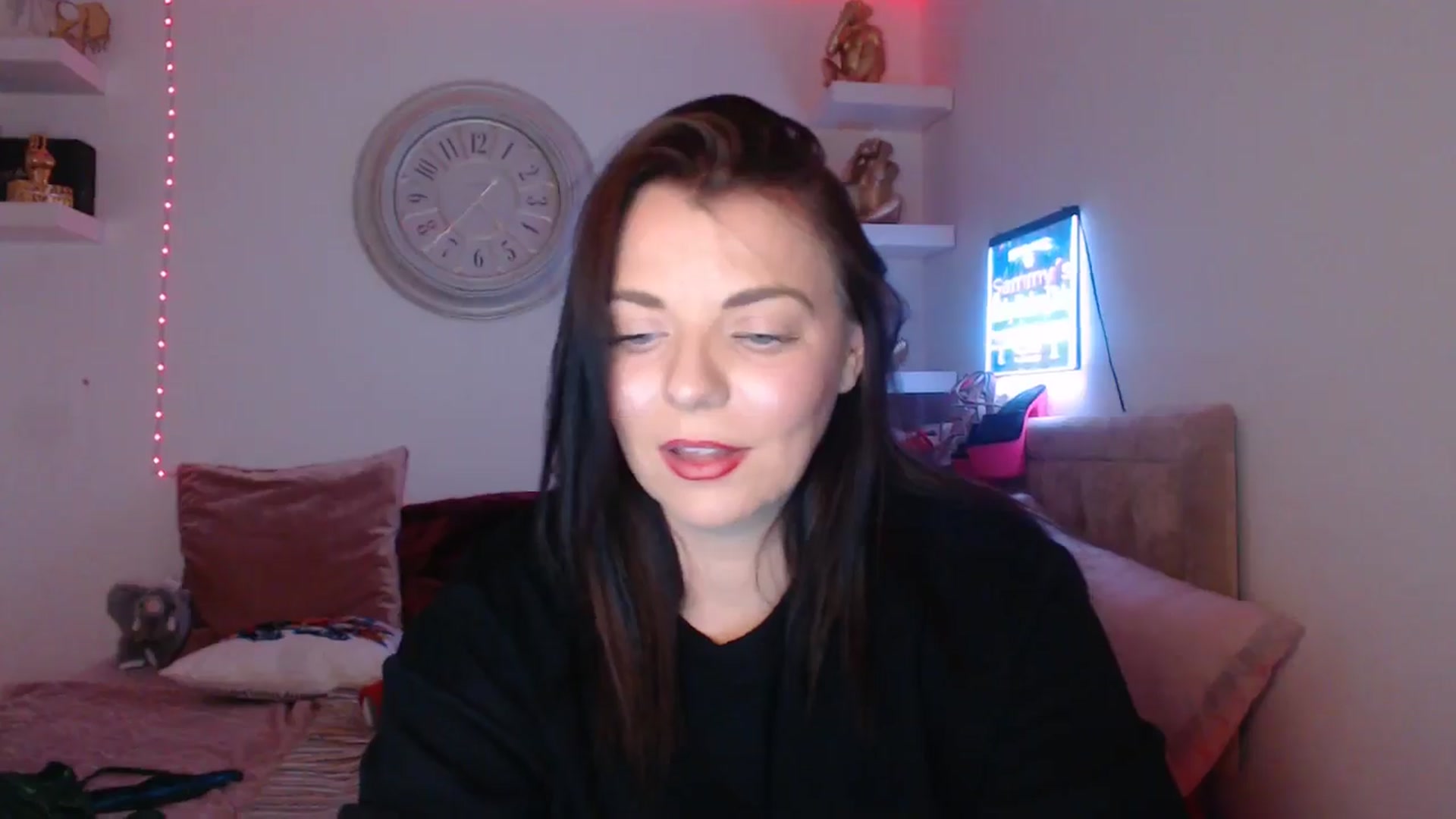 Gallery image thumbnail from innocentSamx's myfreecams stream on, 03/18/2025, 20:57 image 12 of 20
