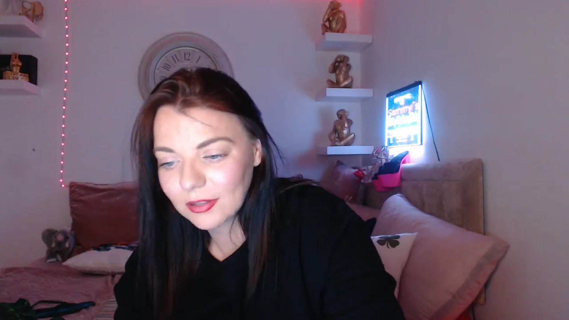 Gallery image thumbnail from innocentSamx's myfreecams stream on, 03/18/2025, 20:57 image 4 of 20