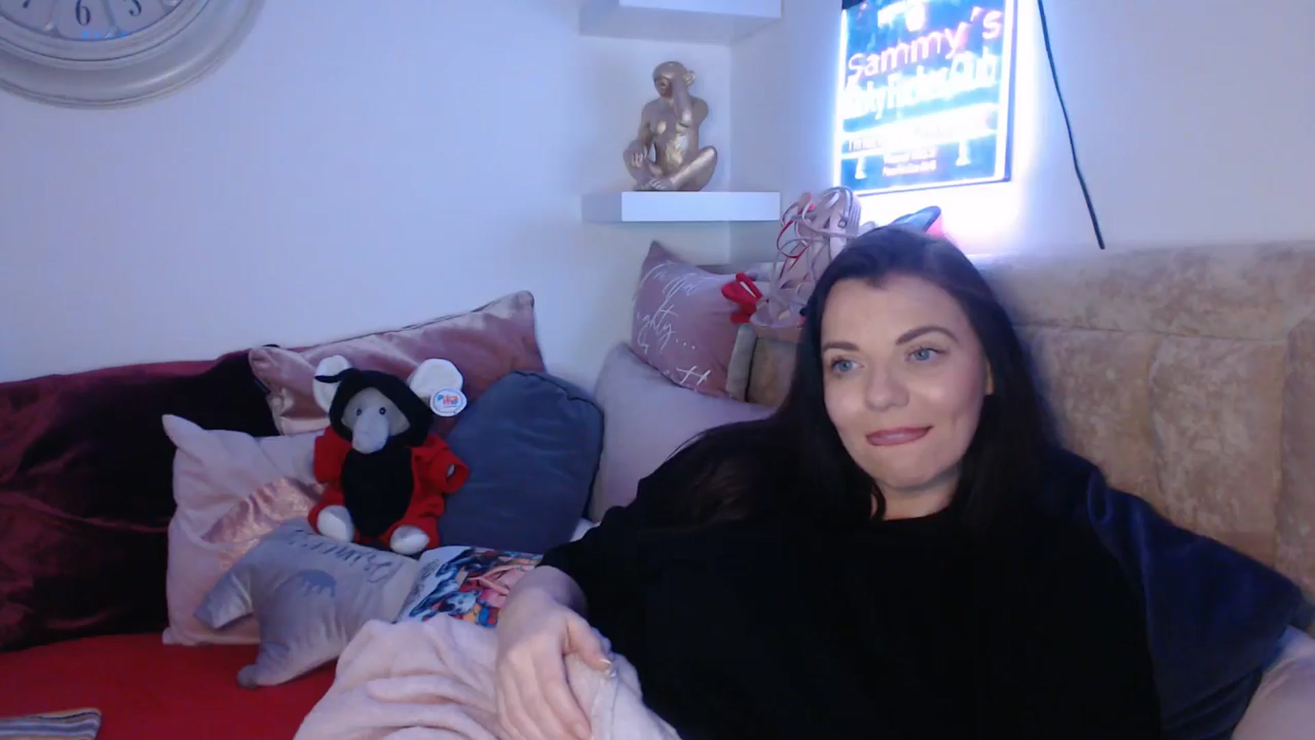 Gallery image thumbnail from innocentSamx's myfreecams stream on, 03/18/2025, 22:33 image 15 of 20