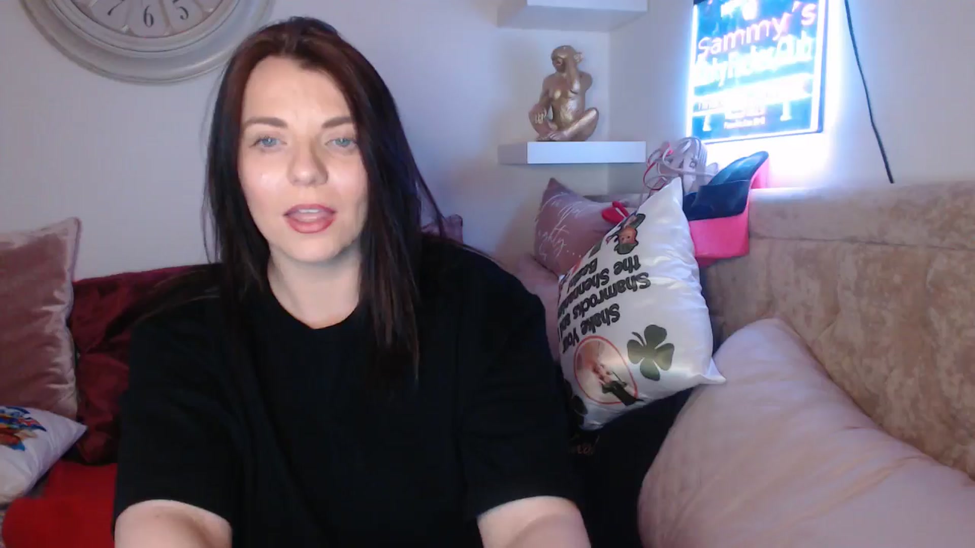 Gallery image thumbnail from innocentSamx's myfreecams stream on, 03/18/2025, 22:33 image 6 of 20