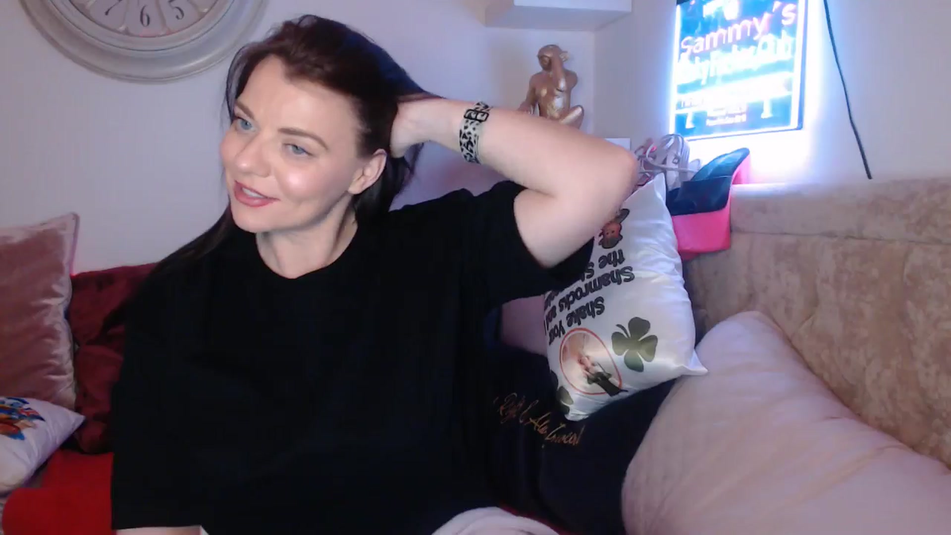 Gallery image thumbnail from innocentSamx's myfreecams stream on, 03/18/2025, 22:33 image 5 of 20