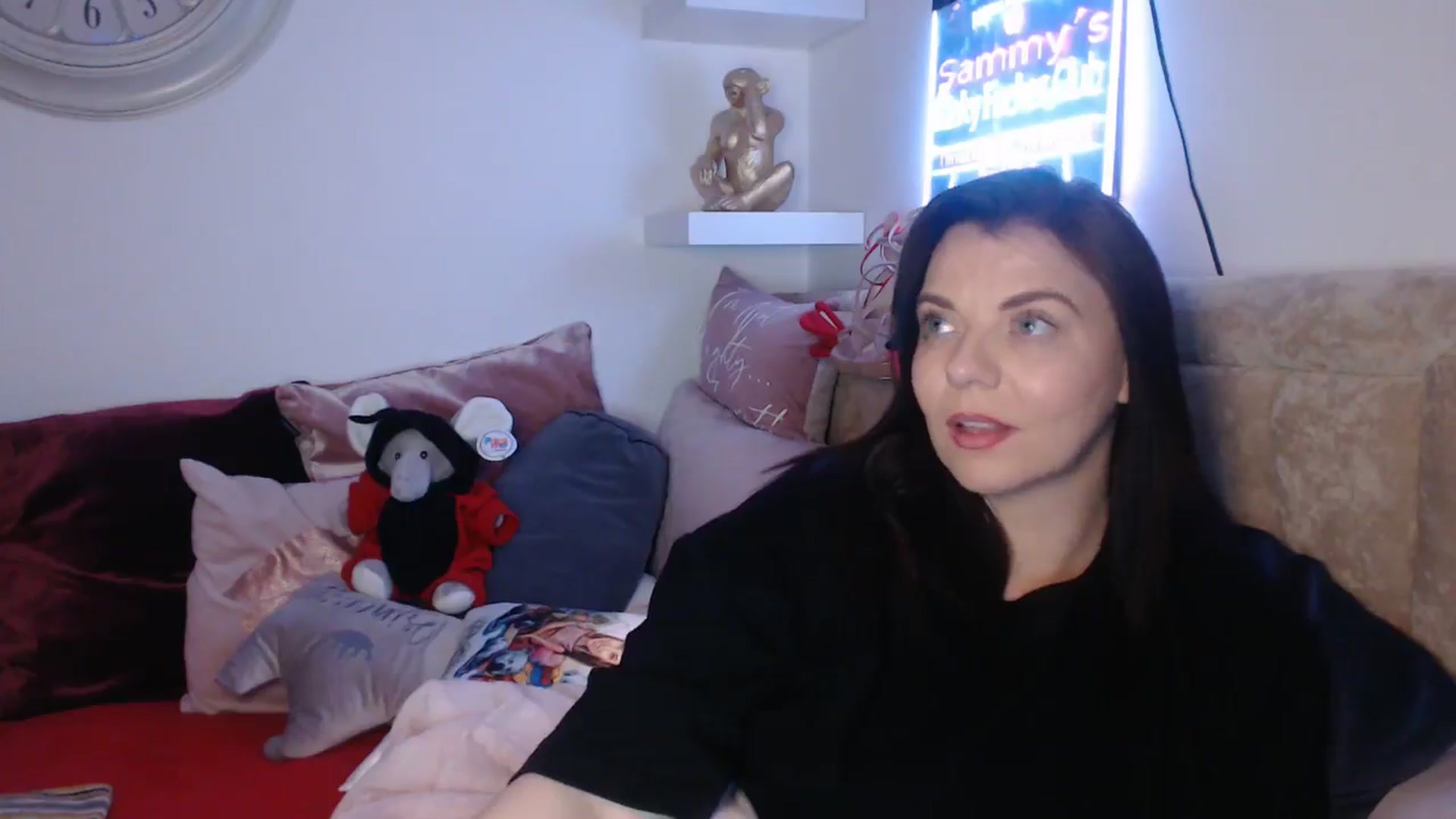 Gallery image thumbnail from innocentSamx's myfreecams stream on, 03/18/2025, 22:33 image 16 of 20