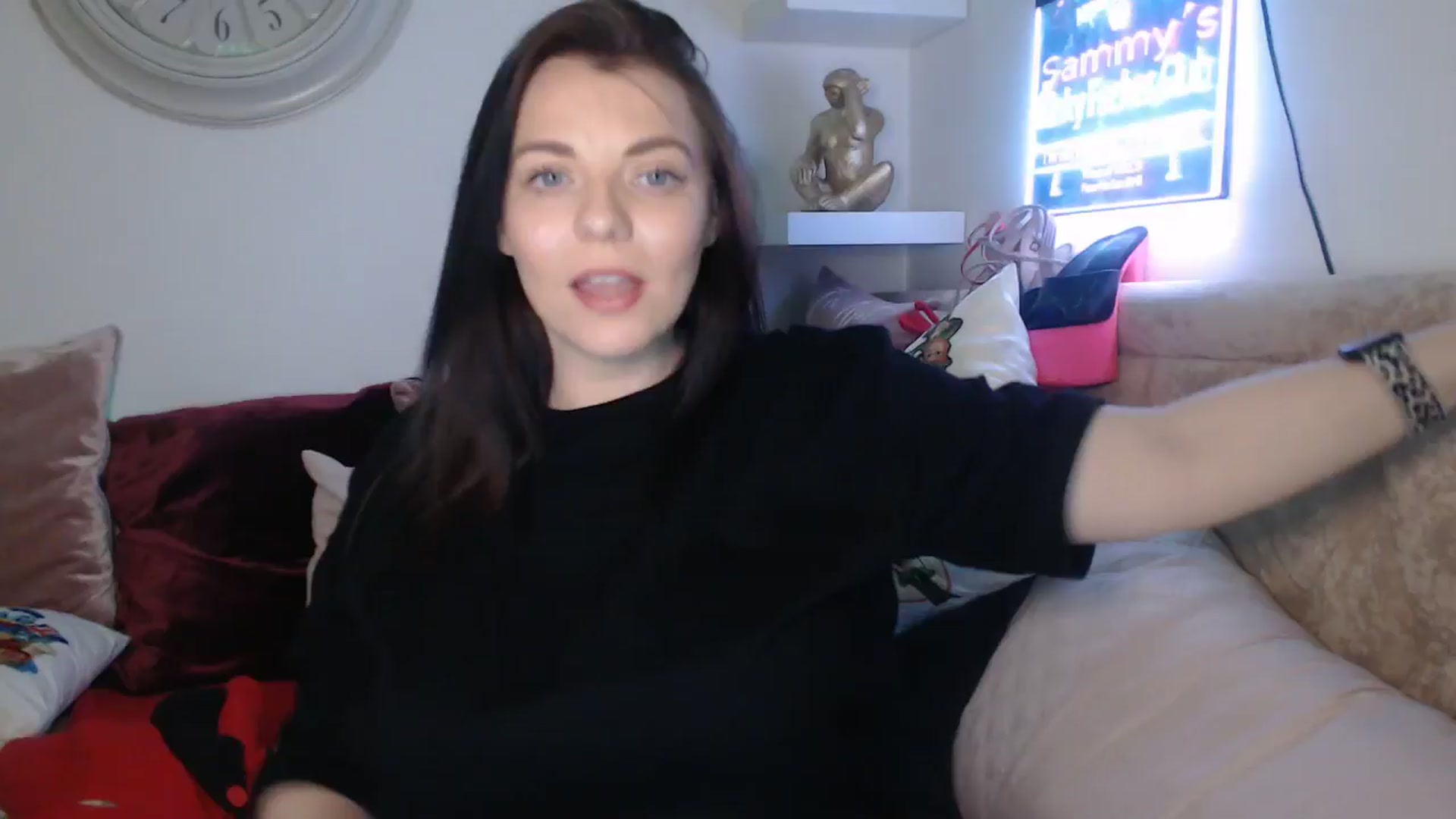 Gallery image thumbnail from innocentSamx's myfreecams stream on, 03/18/2025, 22:33 image 8 of 20