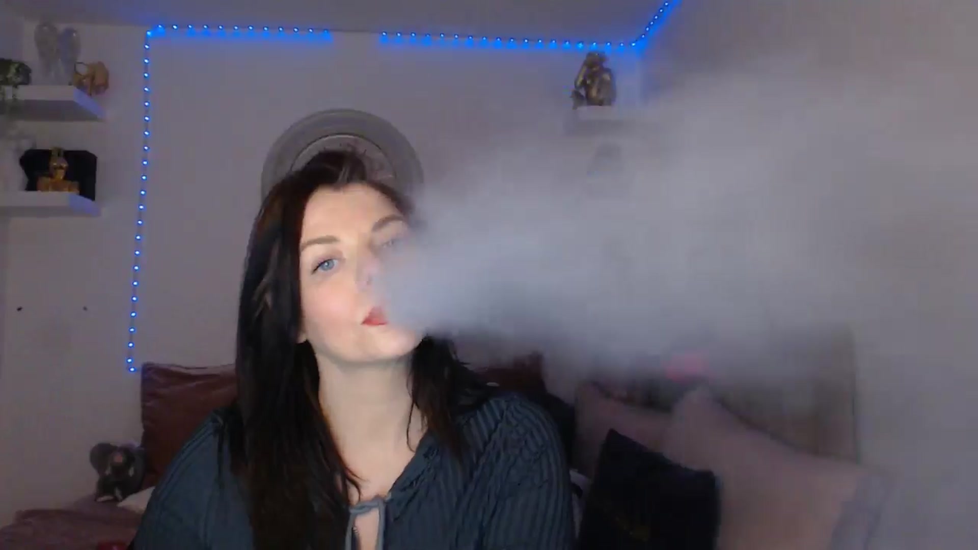 Gallery image thumbnail from innocentSamx's myfreecams stream on, 03/19/2025, 16:36 image 12 of 20