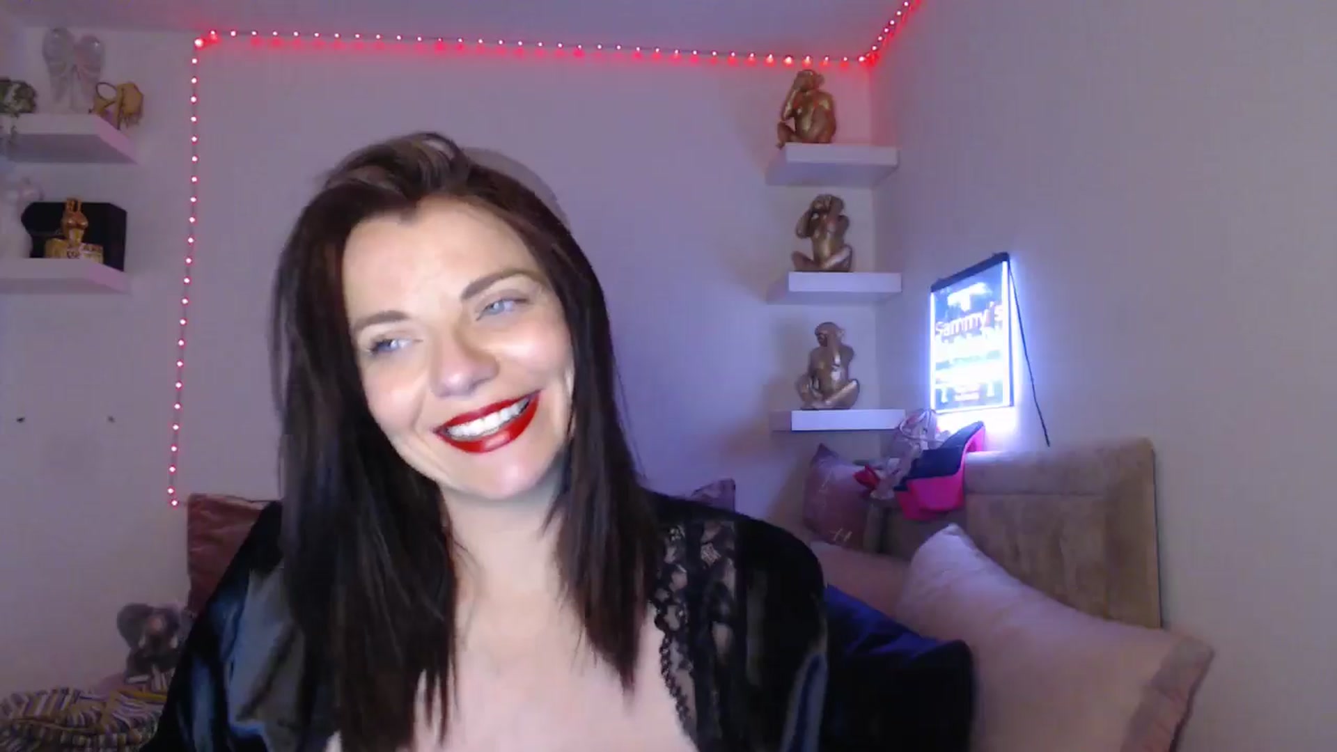 Gallery image thumbnail from innocentSamx's myfreecams stream on, 03/20/2025, 21:54 image 10 of 20