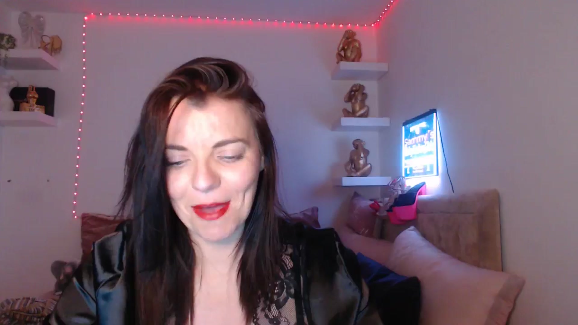 Gallery image thumbnail from innocentSamx's myfreecams stream on, 03/20/2025, 21:54 image 17 of 20