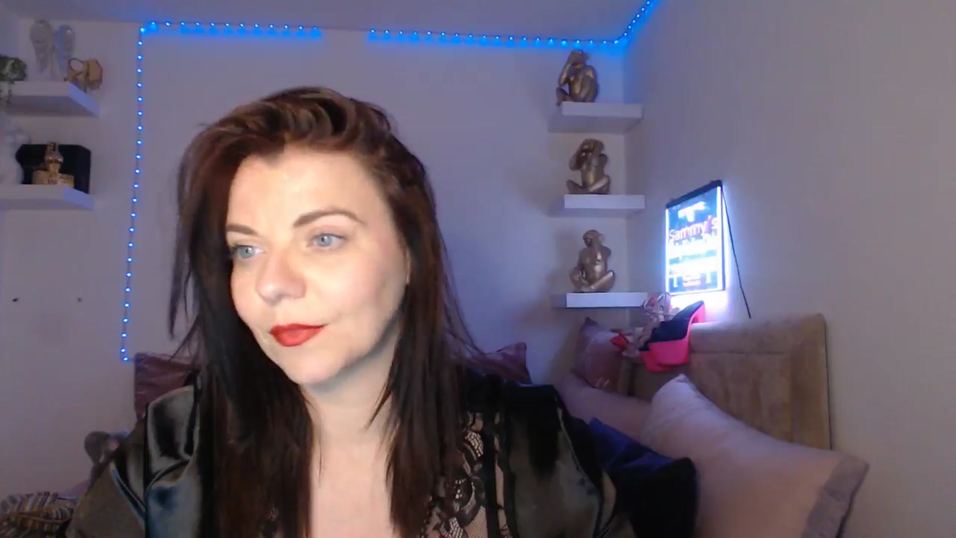 Gallery image thumbnail from innocentSamx's myfreecams stream on, 03/20/2025, 21:54 image 16 of 20