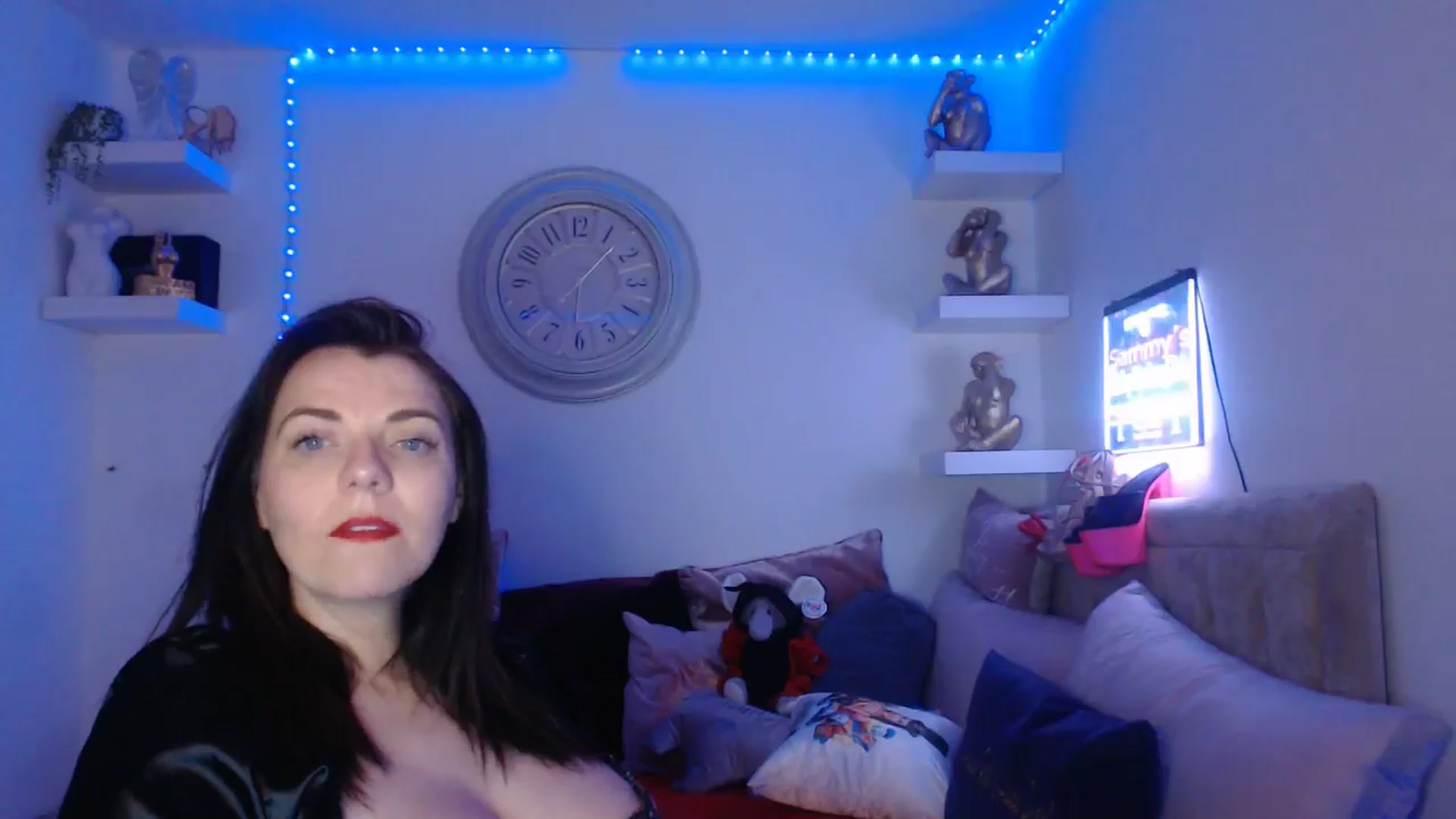 Gallery image thumbnail from innocentSamx's myfreecams stream on, 03/20/2025, 22:25 image 14 of 20