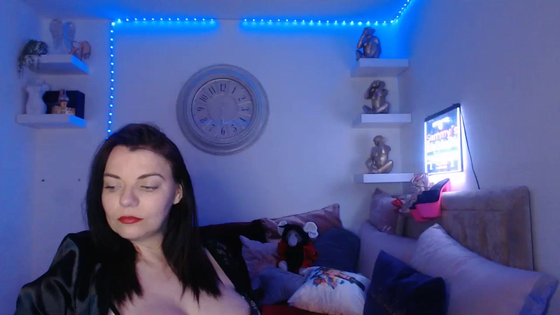 Gallery image thumbnail from innocentSamx's myfreecams stream on, 03/20/2025, 22:25 image 6 of 20