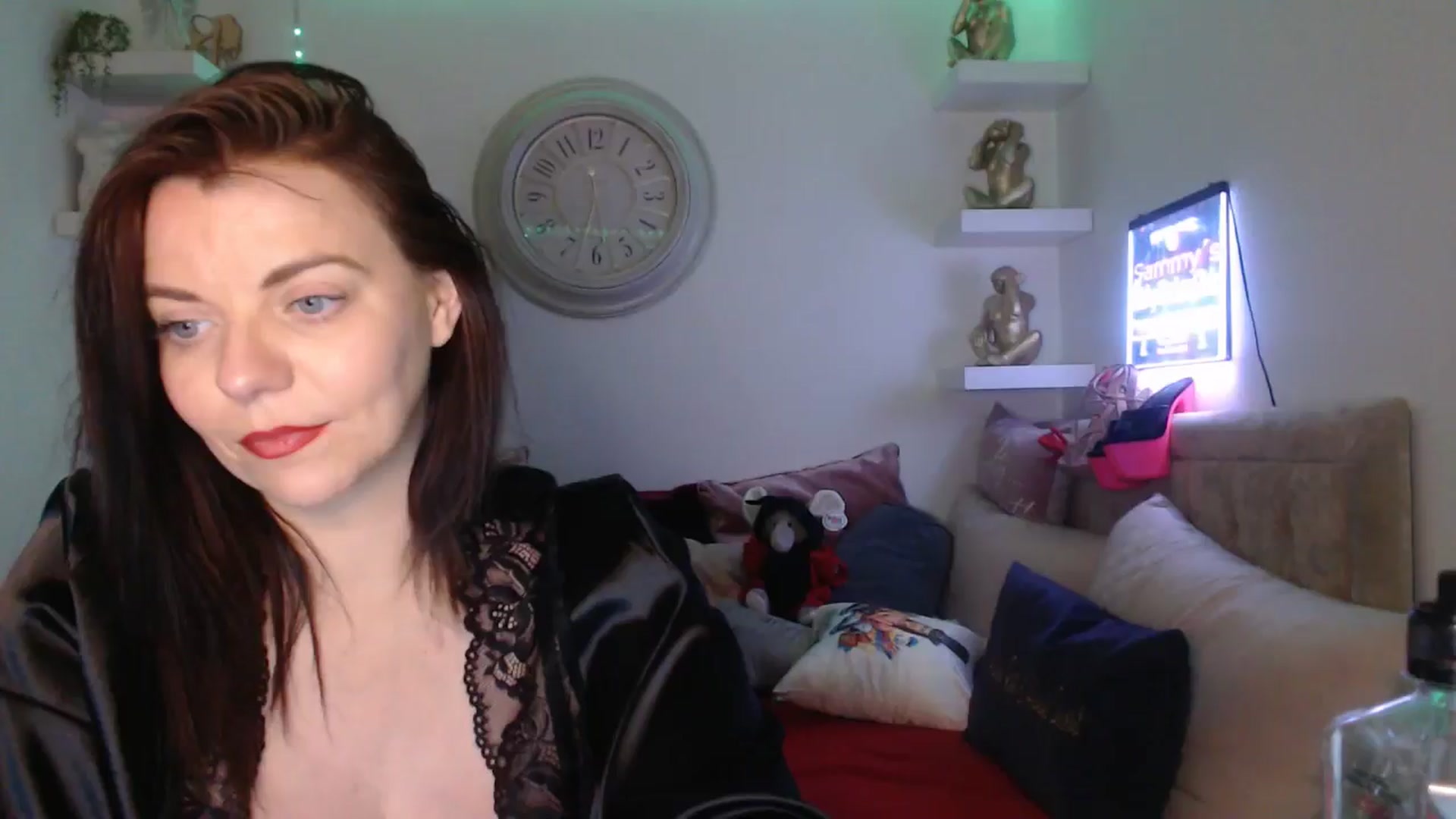 Gallery image thumbnail from innocentSamx's myfreecams stream on, 03/20/2025, 22:51 image 14 of 20