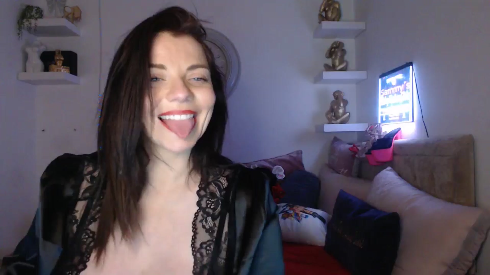 Gallery image thumbnail from innocentSamx's myfreecams stream on, 03/20/2025, 22:51 image 7 of 20