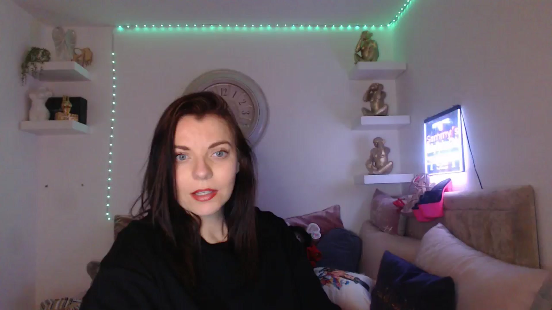 Gallery image thumbnail from innocentSamx's myfreecams stream on, 03/20/2025, 23:39 image 11 of 20