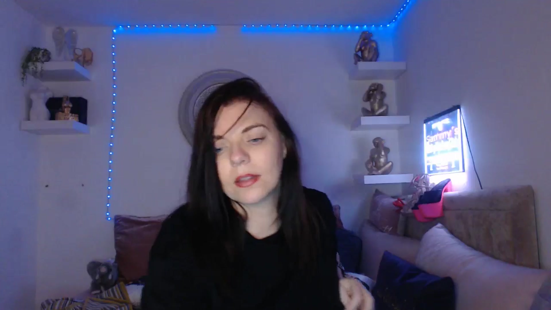 Gallery image thumbnail from innocentSamx's myfreecams stream on, 03/20/2025, 23:39 image 10 of 20