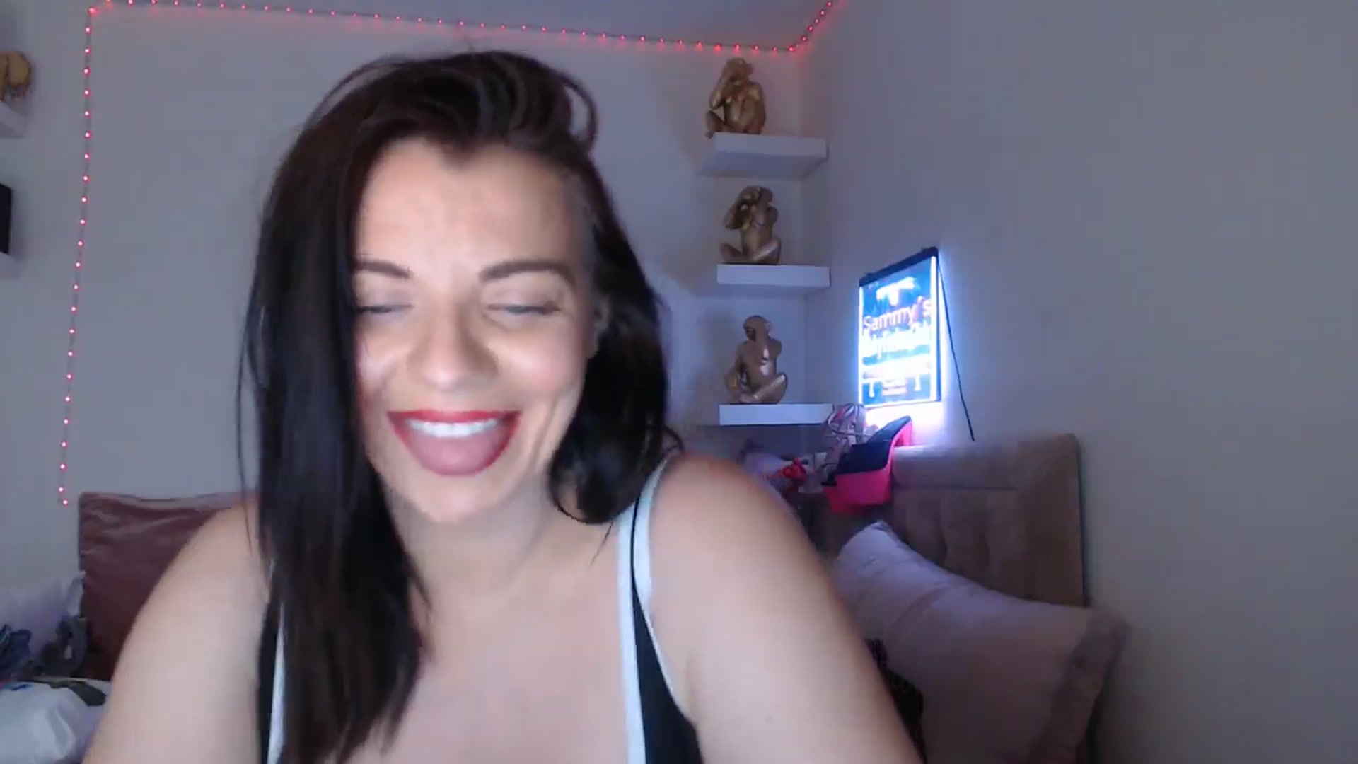 Gallery image thumbnail from innocentSamx's myfreecams stream on, 03/22/2025, 14:56 image 2 of 20