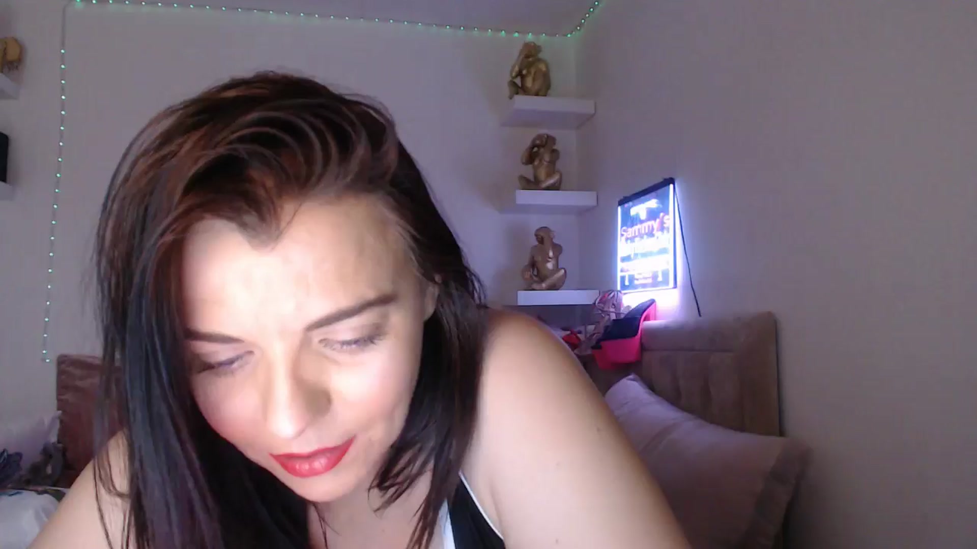 Gallery image thumbnail from innocentSamx's myfreecams stream on, 03/22/2025, 14:56 image 8 of 20
