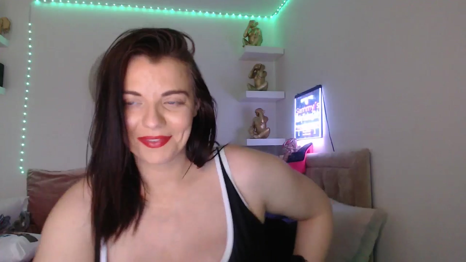 Gallery image thumbnail from innocentSamx's myfreecams stream on, 03/22/2025, 14:56 image 3 of 20