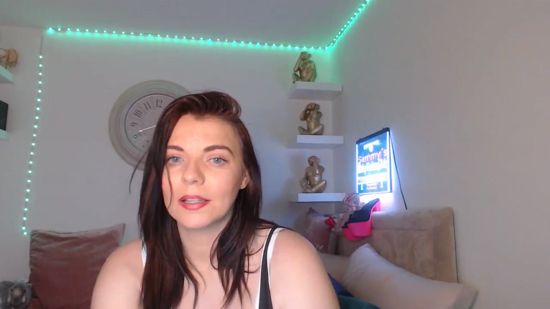 Gallery image thumbnail from innocentSamx's myfreecams stream on, 03/22/2025, 16:03 image 6 of 20