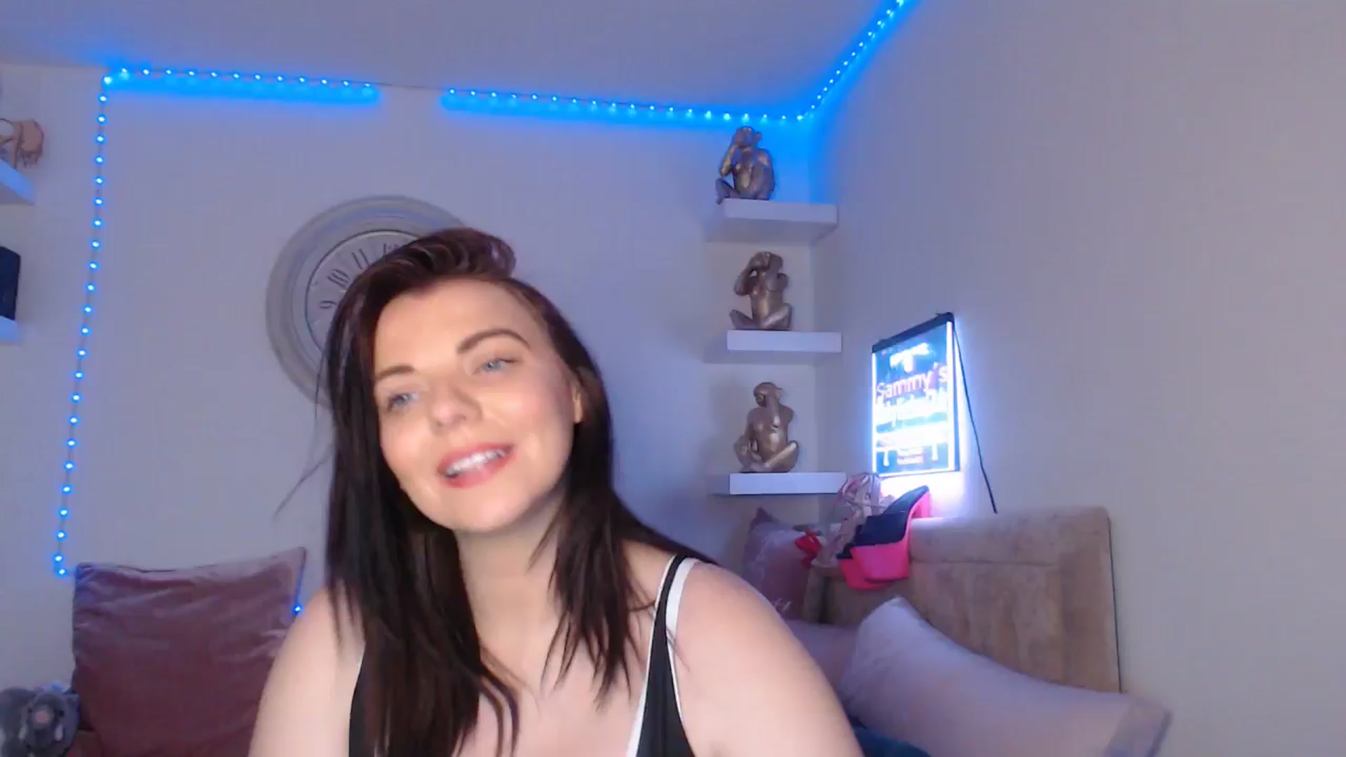 Gallery image thumbnail from innocentSamx's myfreecams stream on, 03/22/2025, 16:03 image 19 of 20