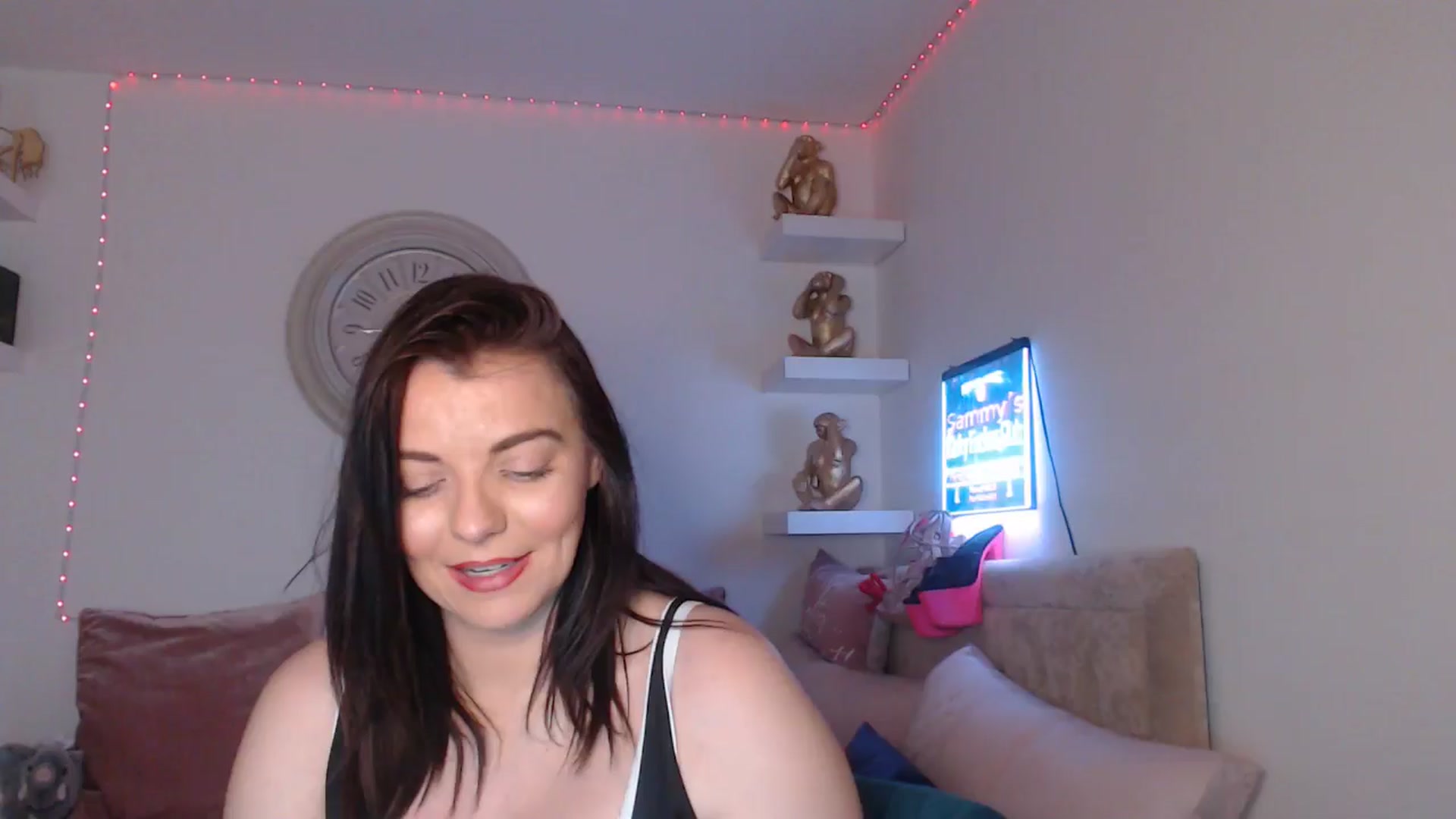 Gallery image thumbnail from innocentSamx's myfreecams stream on, 03/22/2025, 16:03 image 12 of 20