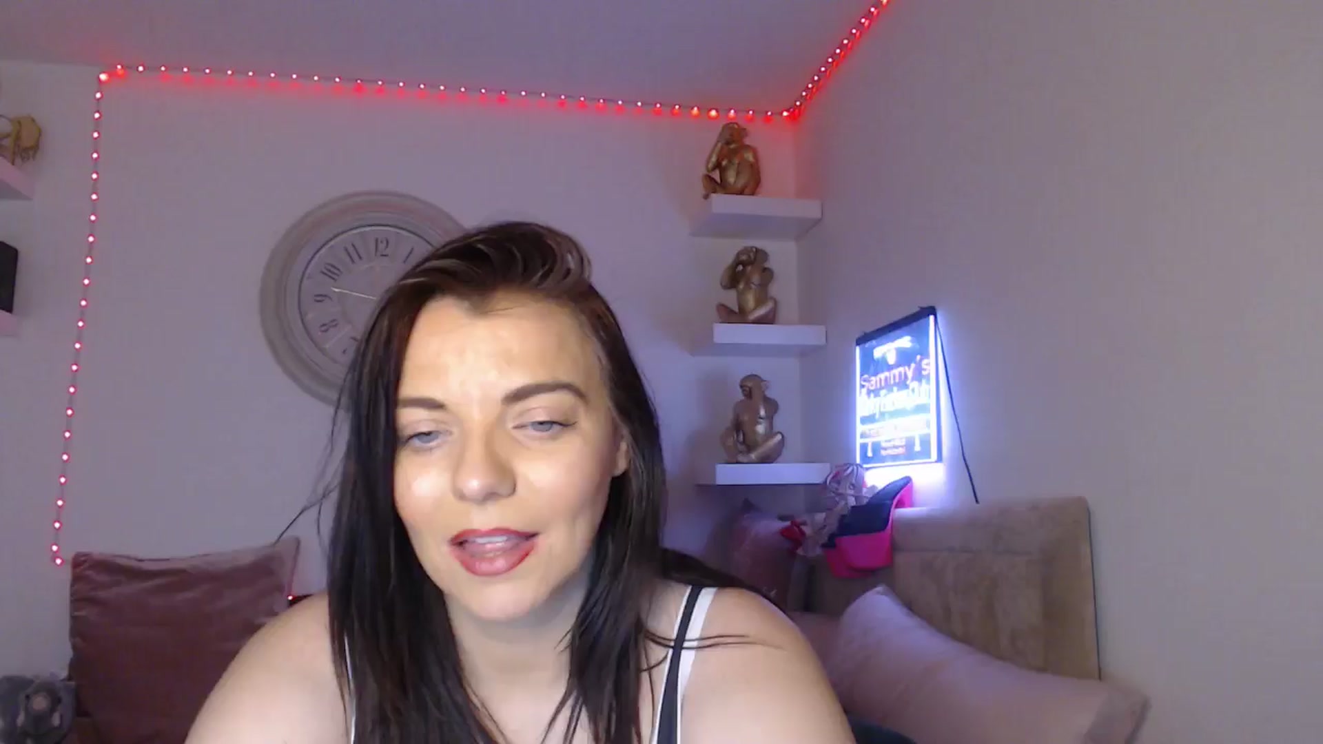 Gallery image thumbnail from innocentSamx's myfreecams stream on, 03/22/2025, 16:03 image 17 of 20