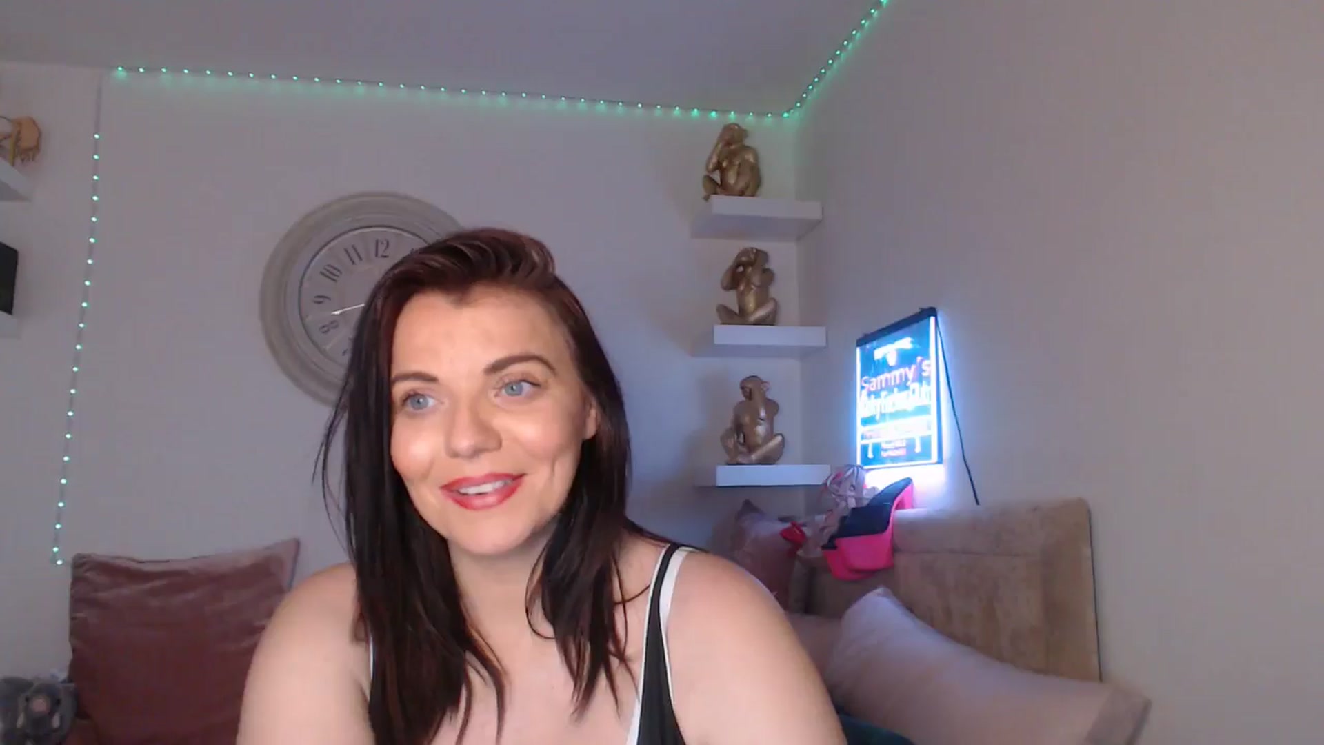 Gallery image thumbnail from innocentSamx's myfreecams stream on, 03/22/2025, 16:03 image 7 of 20