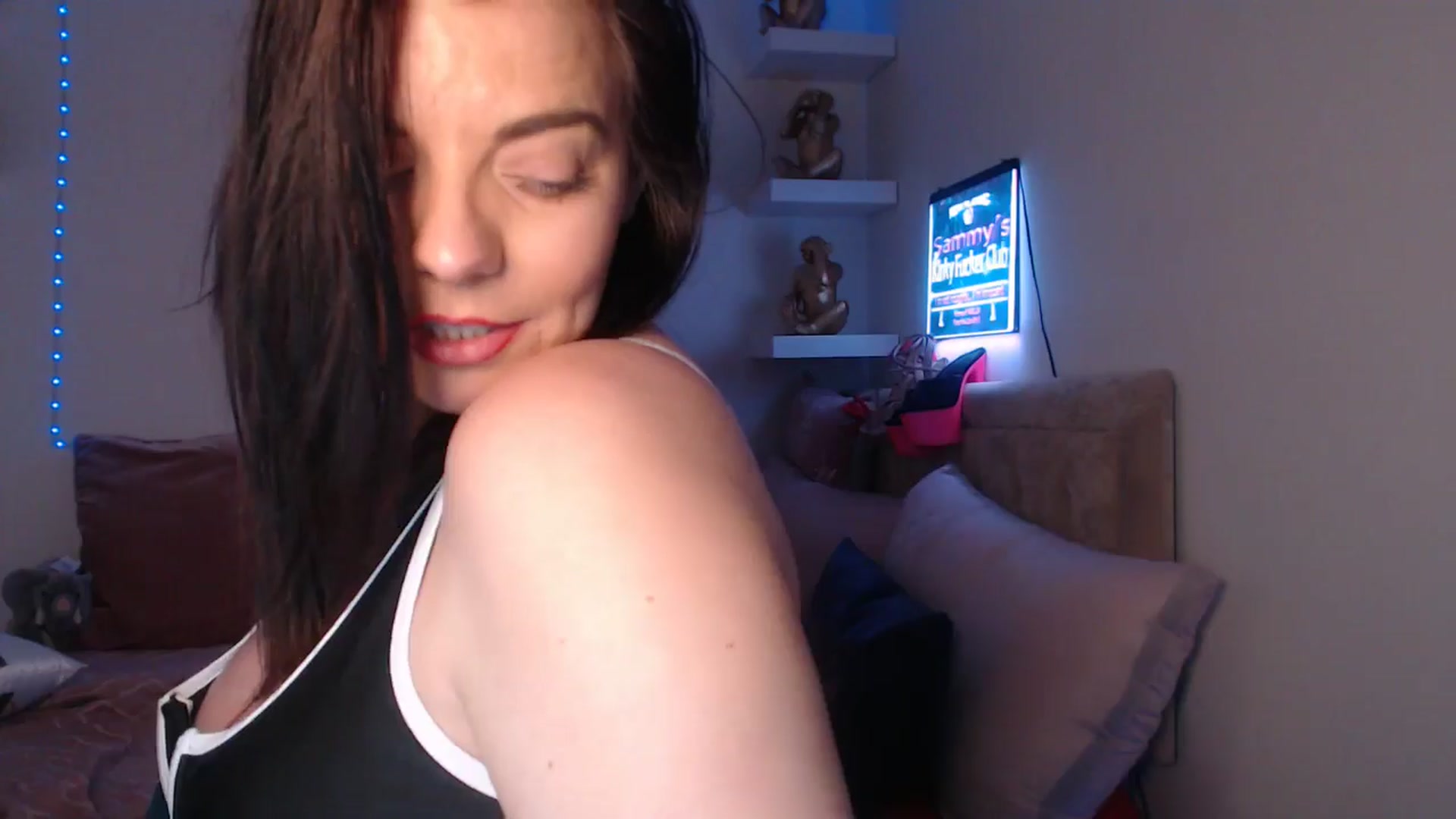 Gallery image thumbnail from innocentSamx's myfreecams stream on, 03/22/2025, 16:57 image 8 of 20