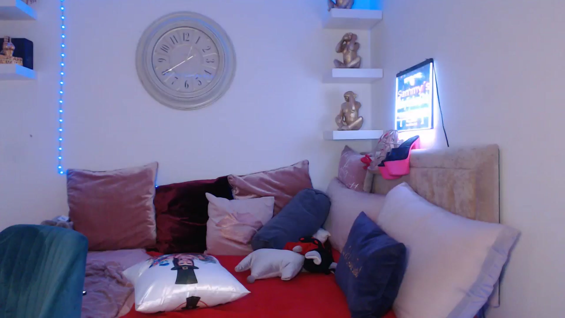 Gallery image thumbnail from innocentSamx's myfreecams stream on, 03/22/2025, 16:57 image 18 of 20