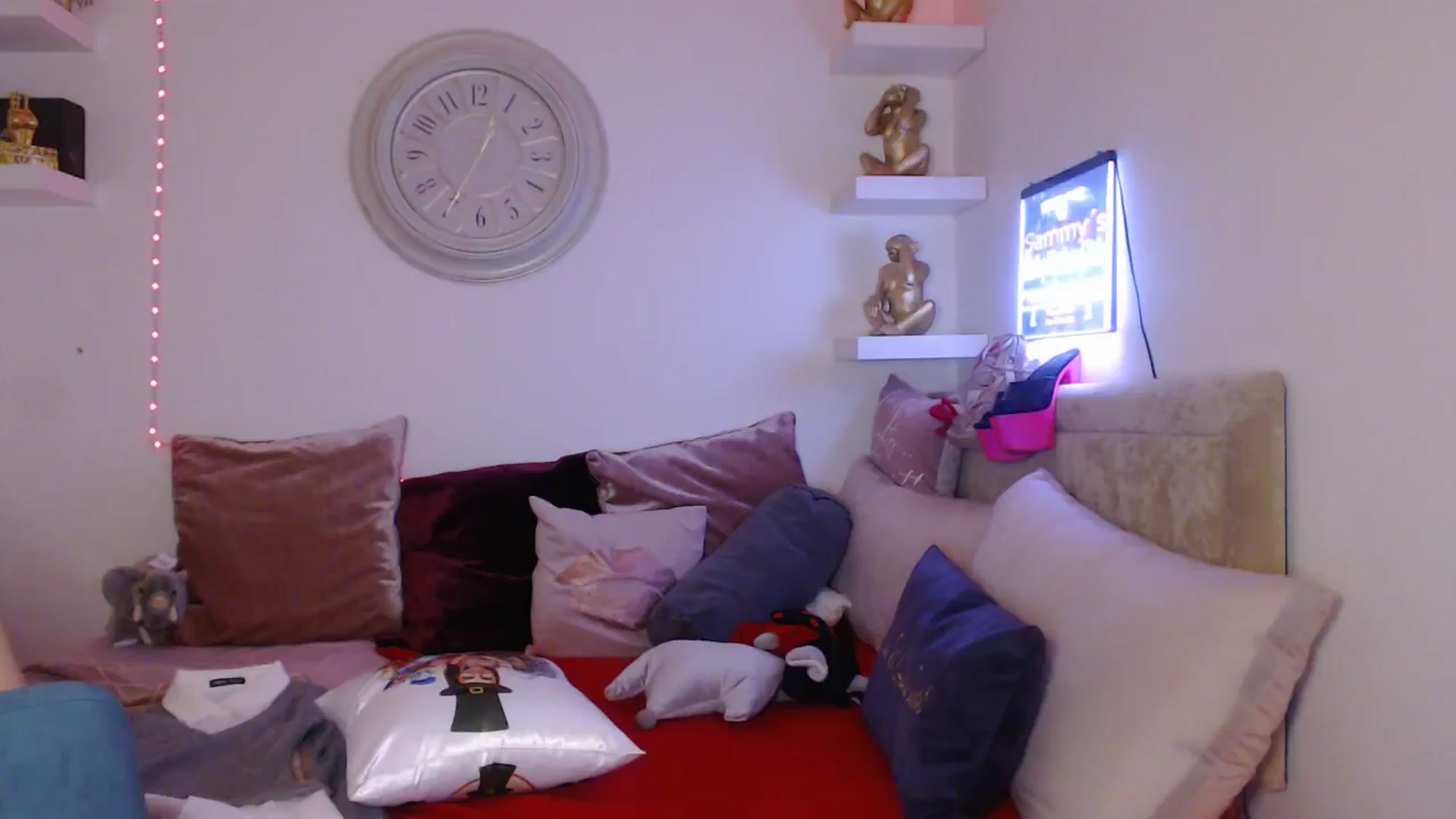 Gallery image thumbnail from innocentSamx's myfreecams stream on, 03/22/2025, 16:57 image 15 of 20